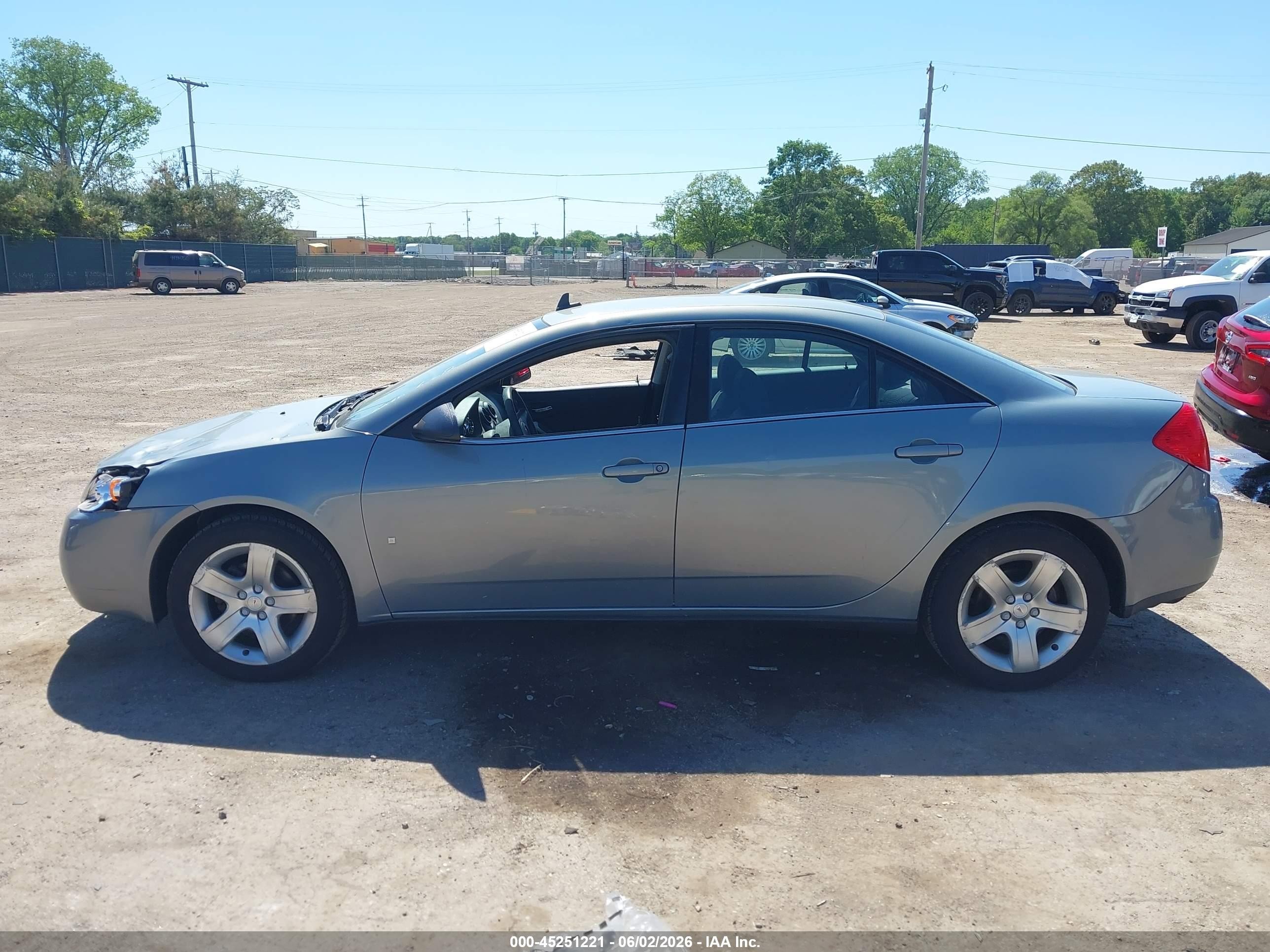 2009 Pontiac G6   Gray vin: 1G2ZG57B094116851