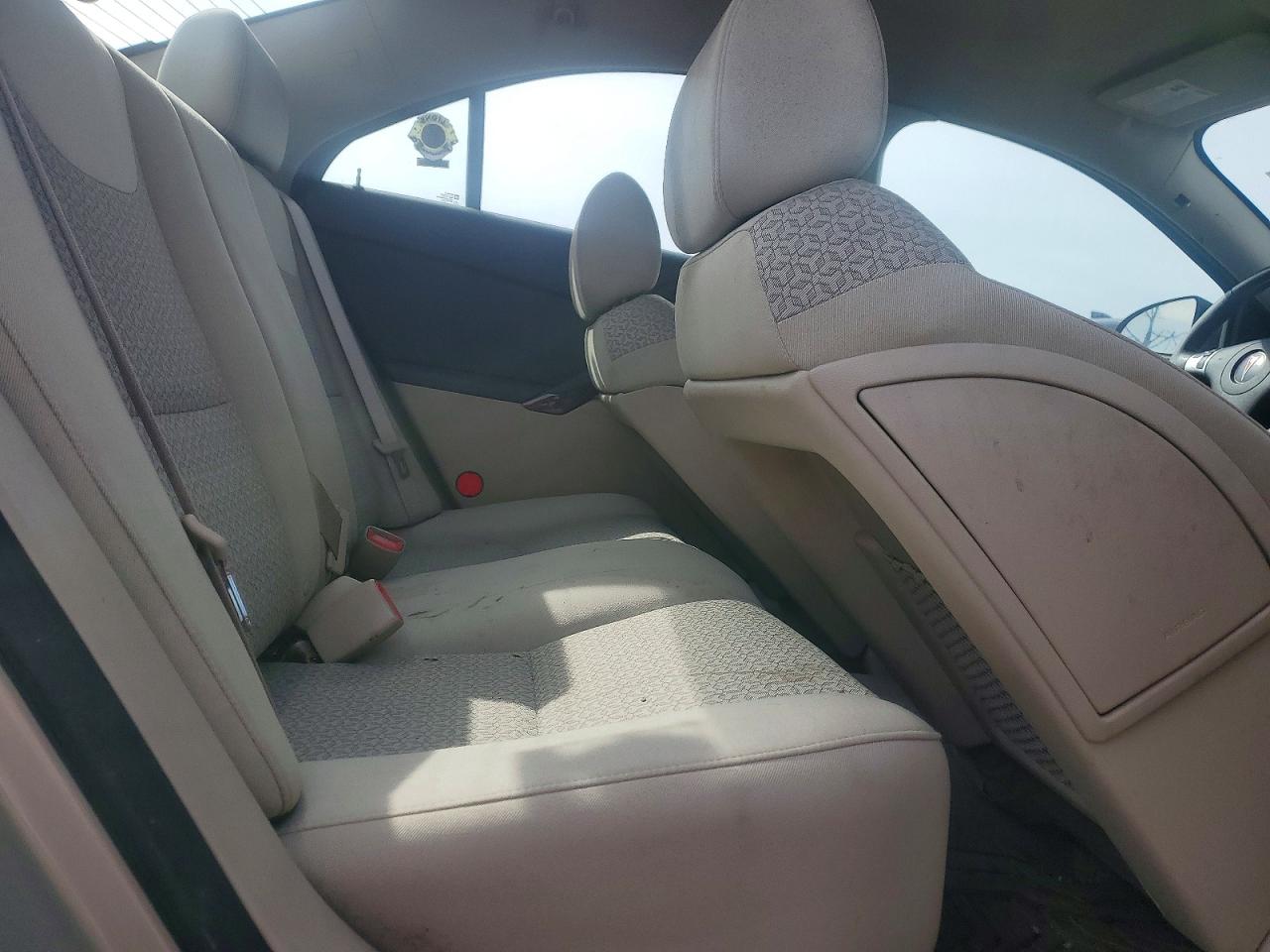2009 Pontiac G6 Beige vin: 1G2ZG57B094133603