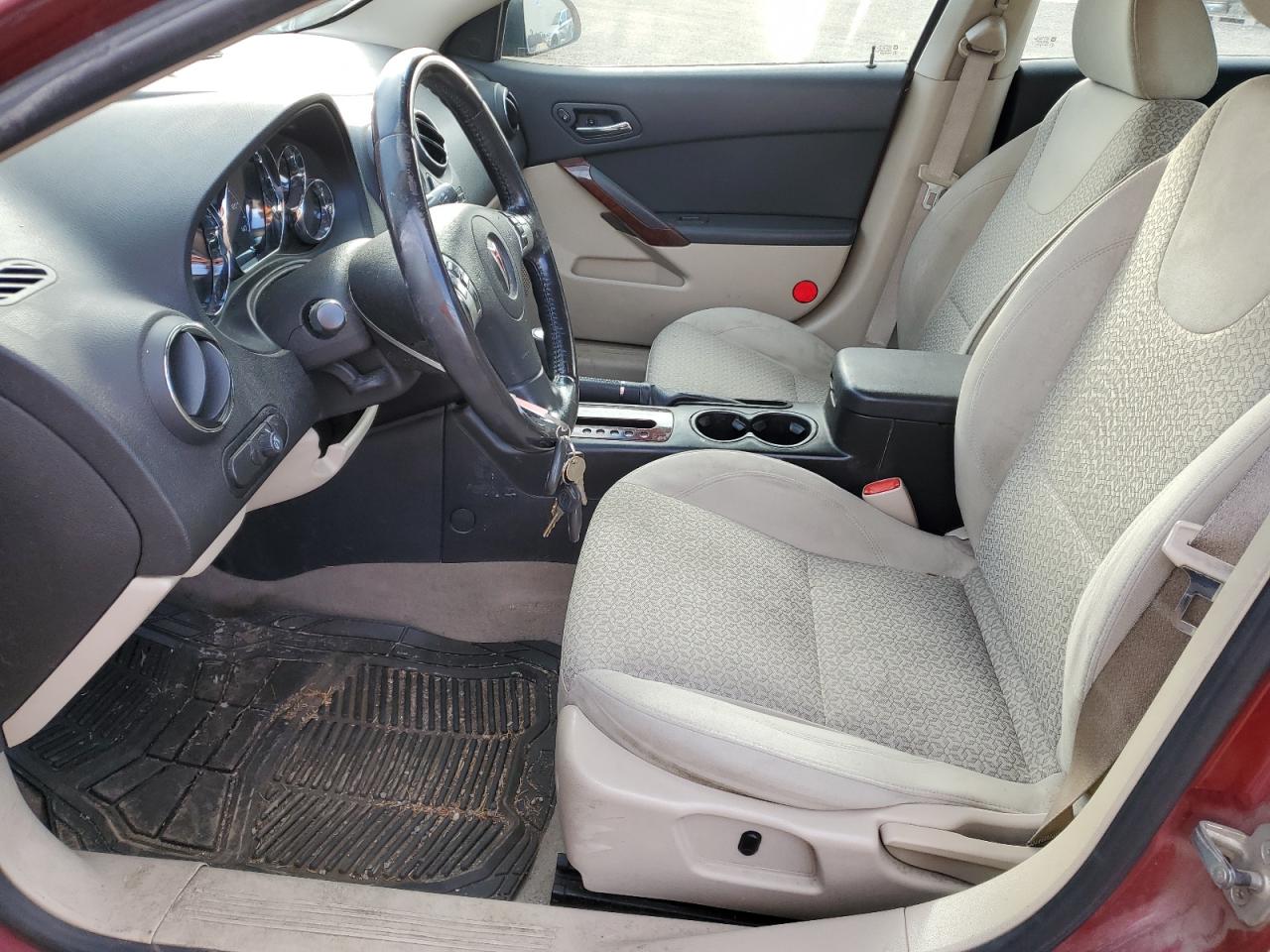 2009 Pontiac G6 Red vin: 1G2ZG57B094200846
