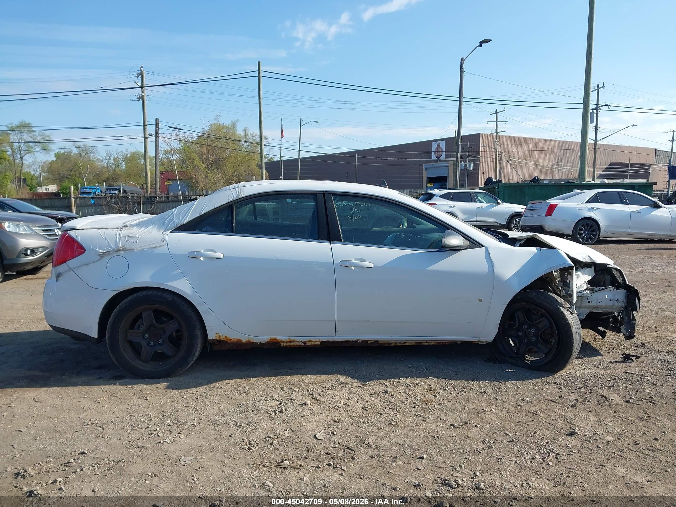 2009 Pontiac G6   Белый vin: 1G2ZG57B094202905