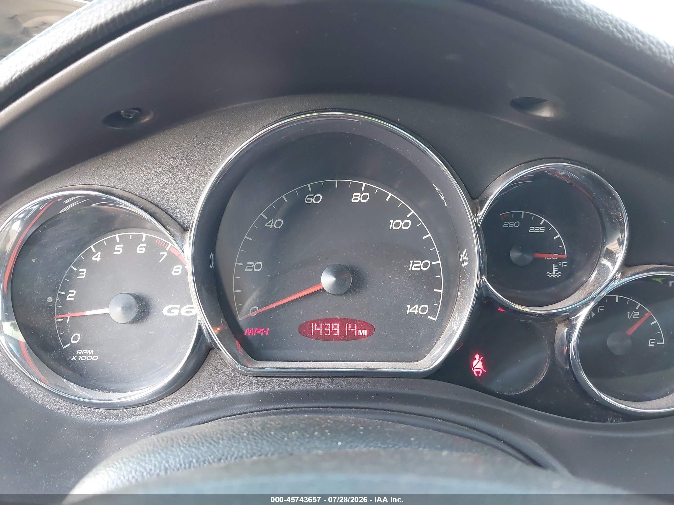 2008 Pontiac G6   White vin: 1G2ZG57B384235038