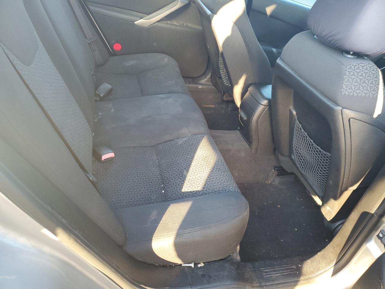 2008 Pontiac G6 Base Серебряный vin: 1G2ZG57B484211475