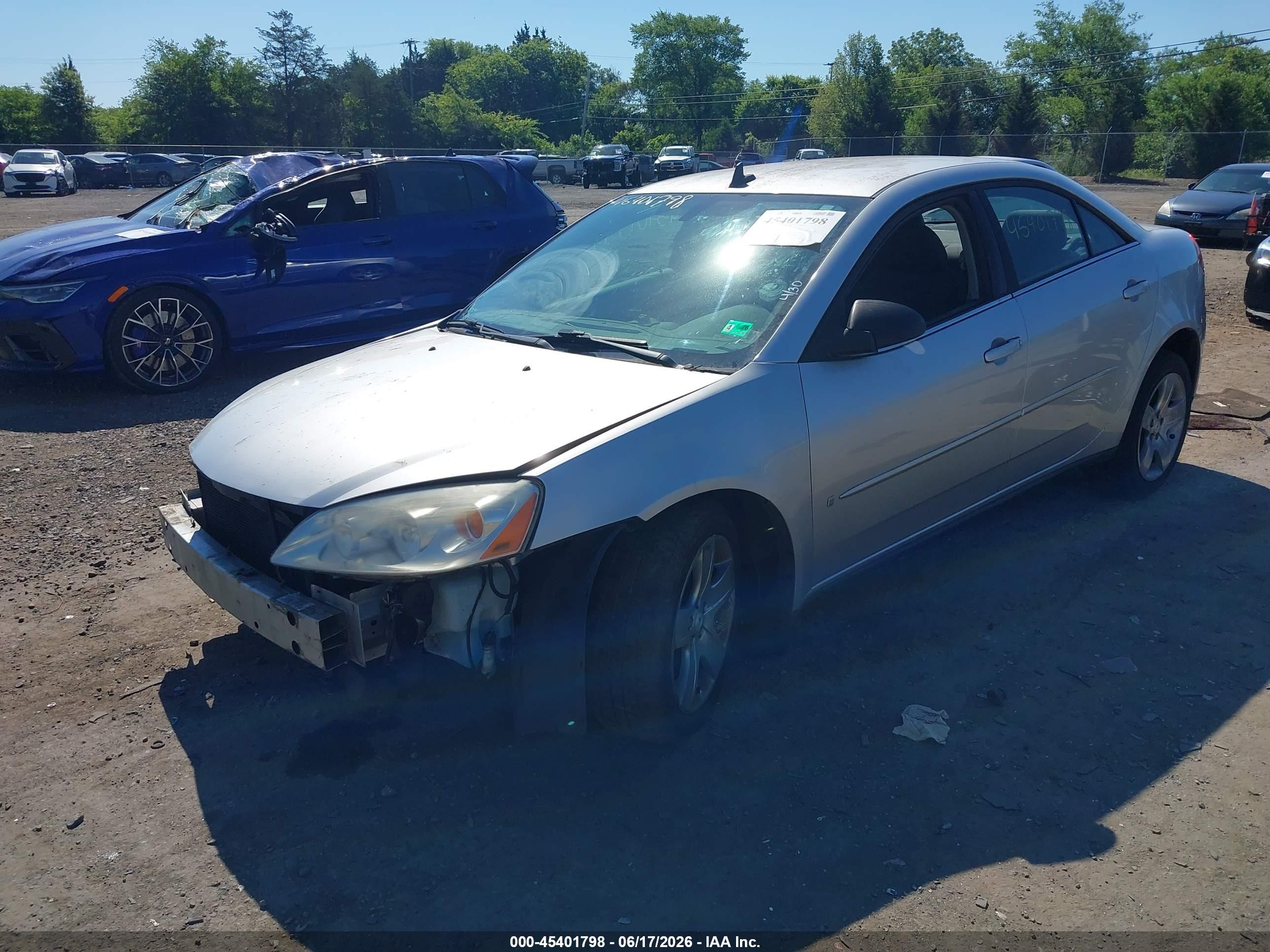 2009 Pontiac G6   Серебряный vin: 1G2ZG57B494170637