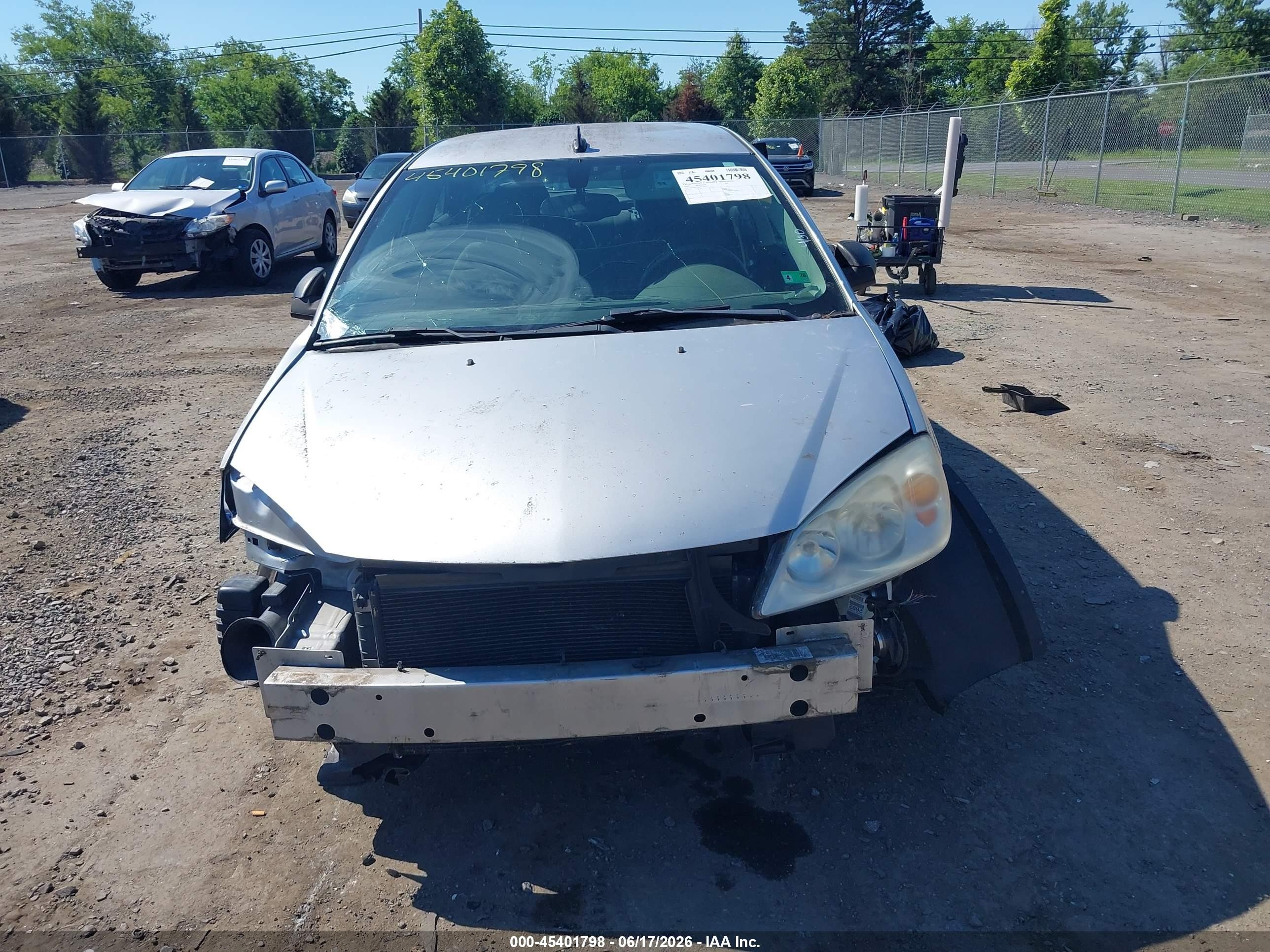 2009 Pontiac G6   Серебряный vin: 1G2ZG57B494170637
