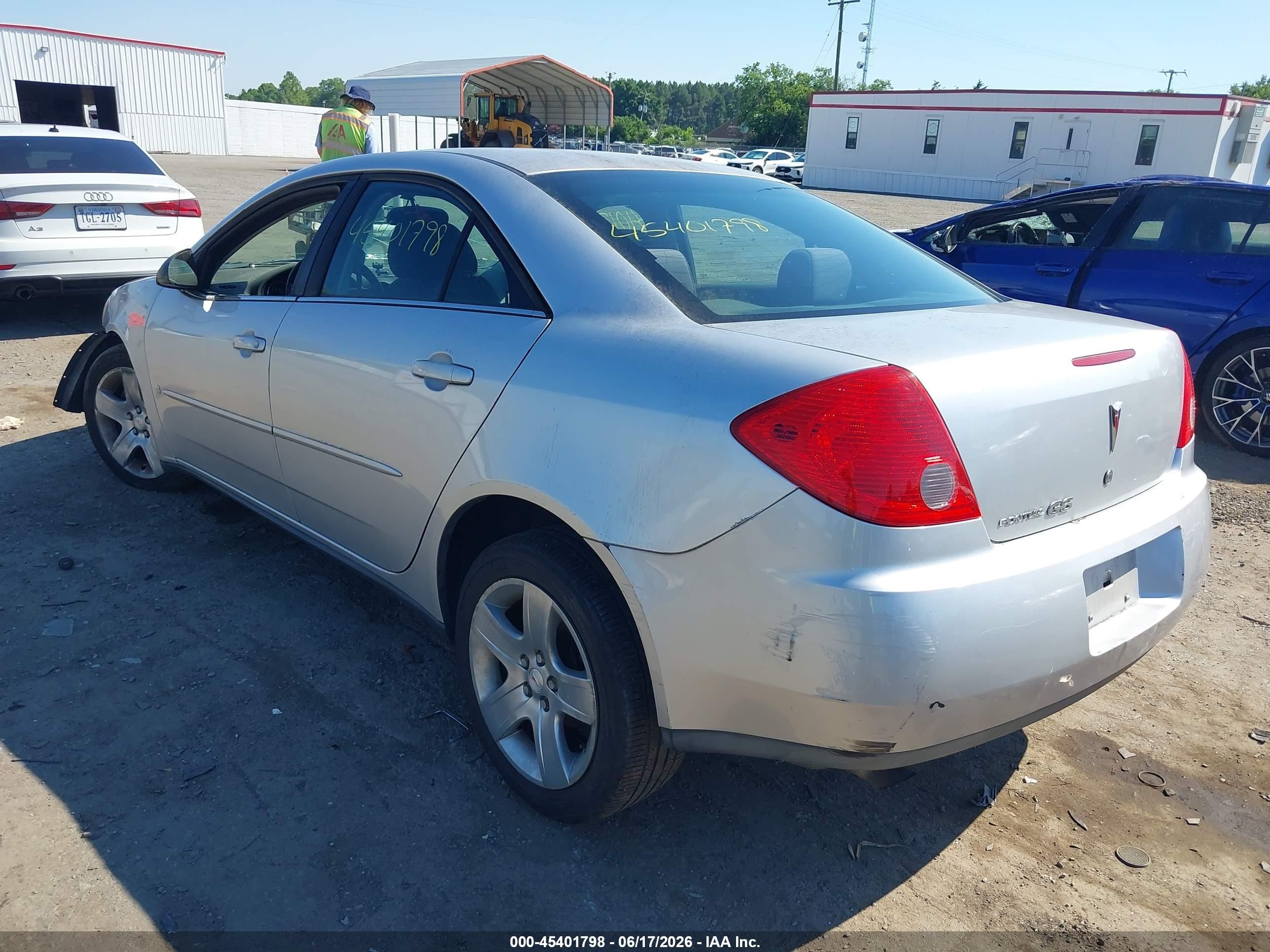 2009 Pontiac G6   Серебряный vin: 1G2ZG57B494170637