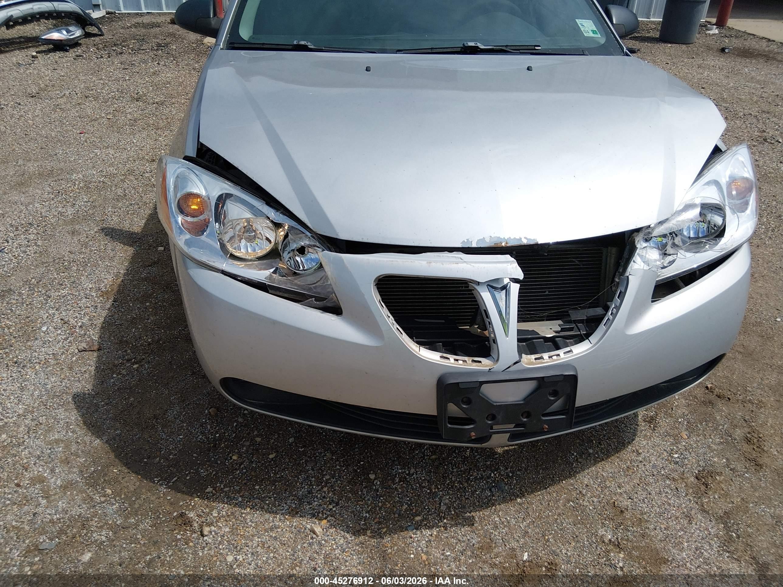 2008 Pontiac G6   Silver vin: 1G2ZG57B584137855