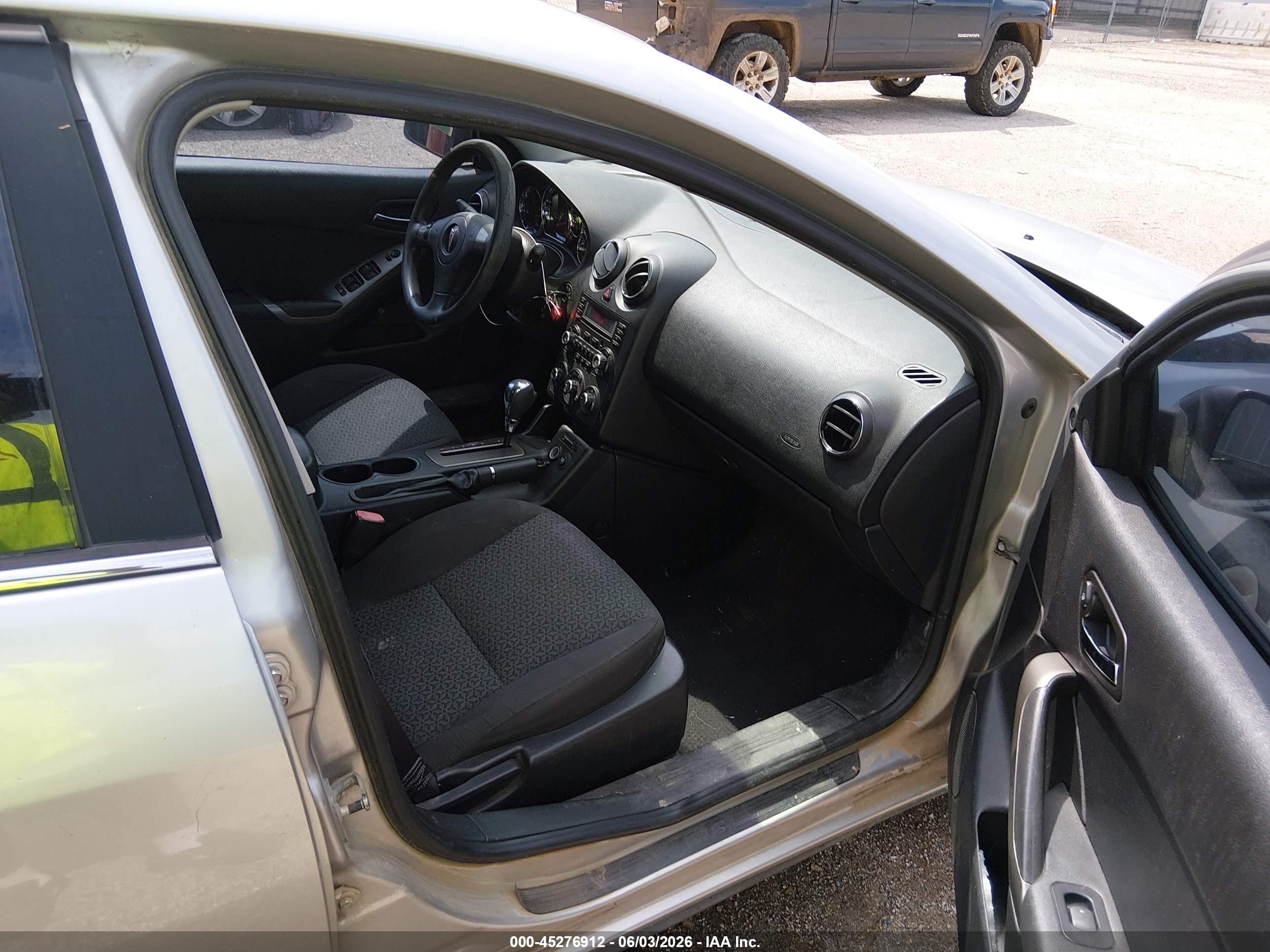 2008 Pontiac G6   Silver vin: 1G2ZG57B584137855