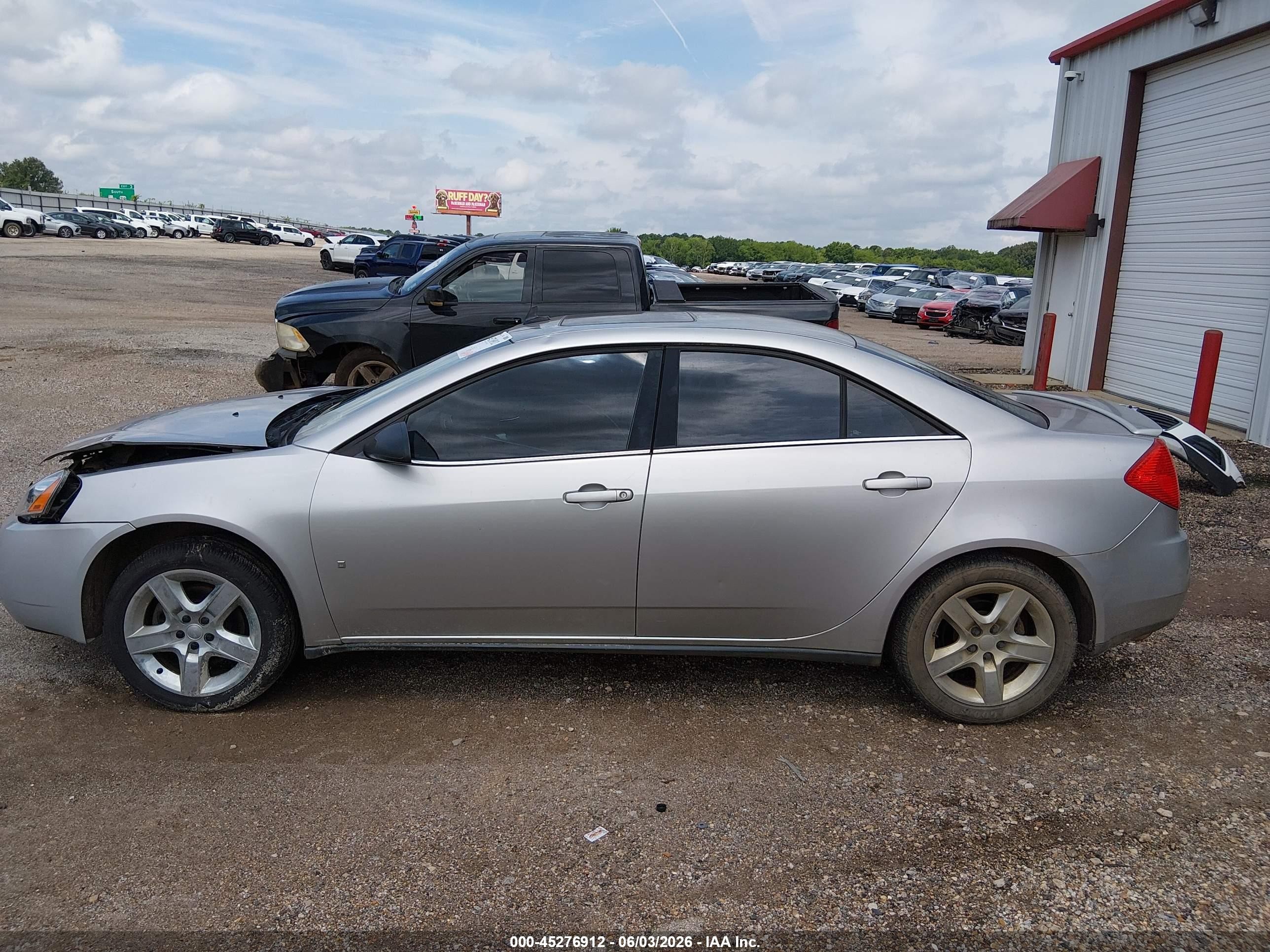 2008 Pontiac G6   Silver vin: 1G2ZG57B584137855