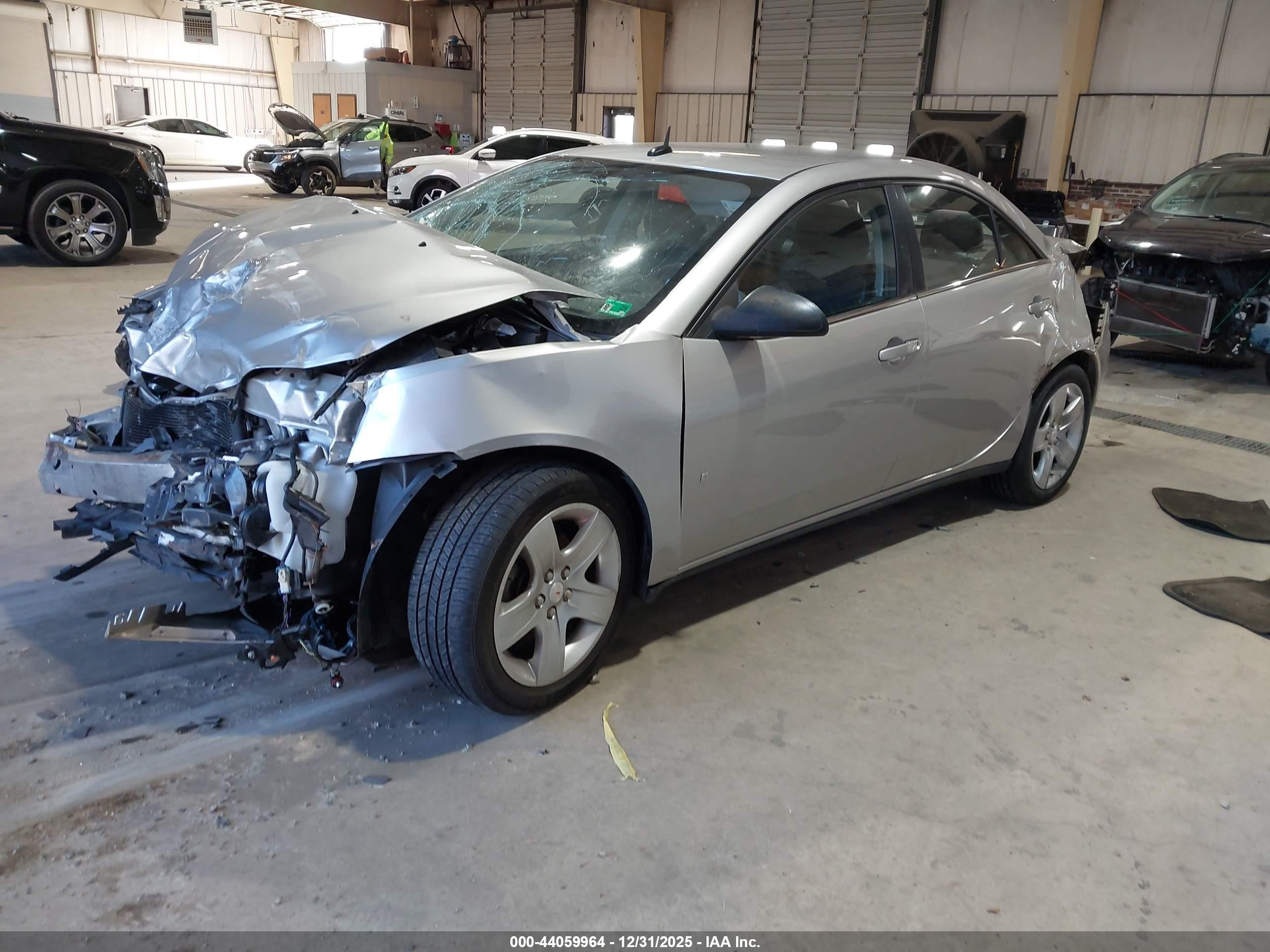 2008 Pontiac G6   Silver vin: 1G2ZG57B684197594