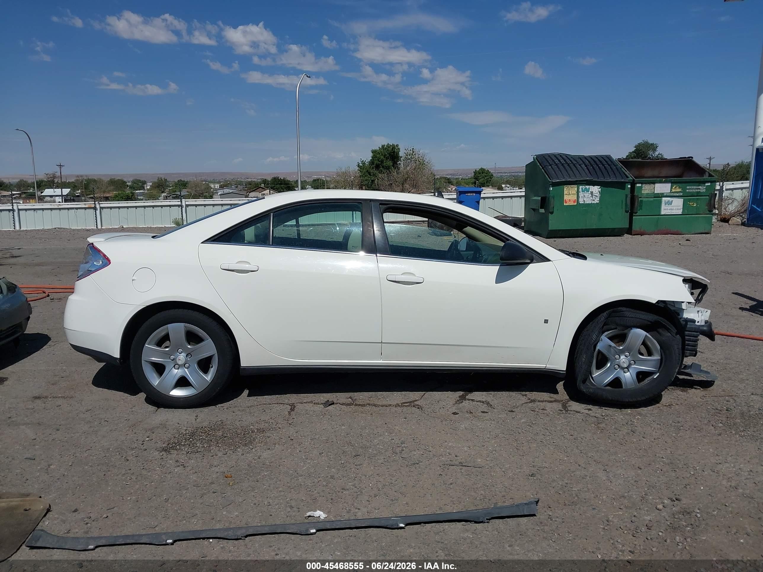2008 Pontiac G6   White vin: 1G2ZG57B684265084