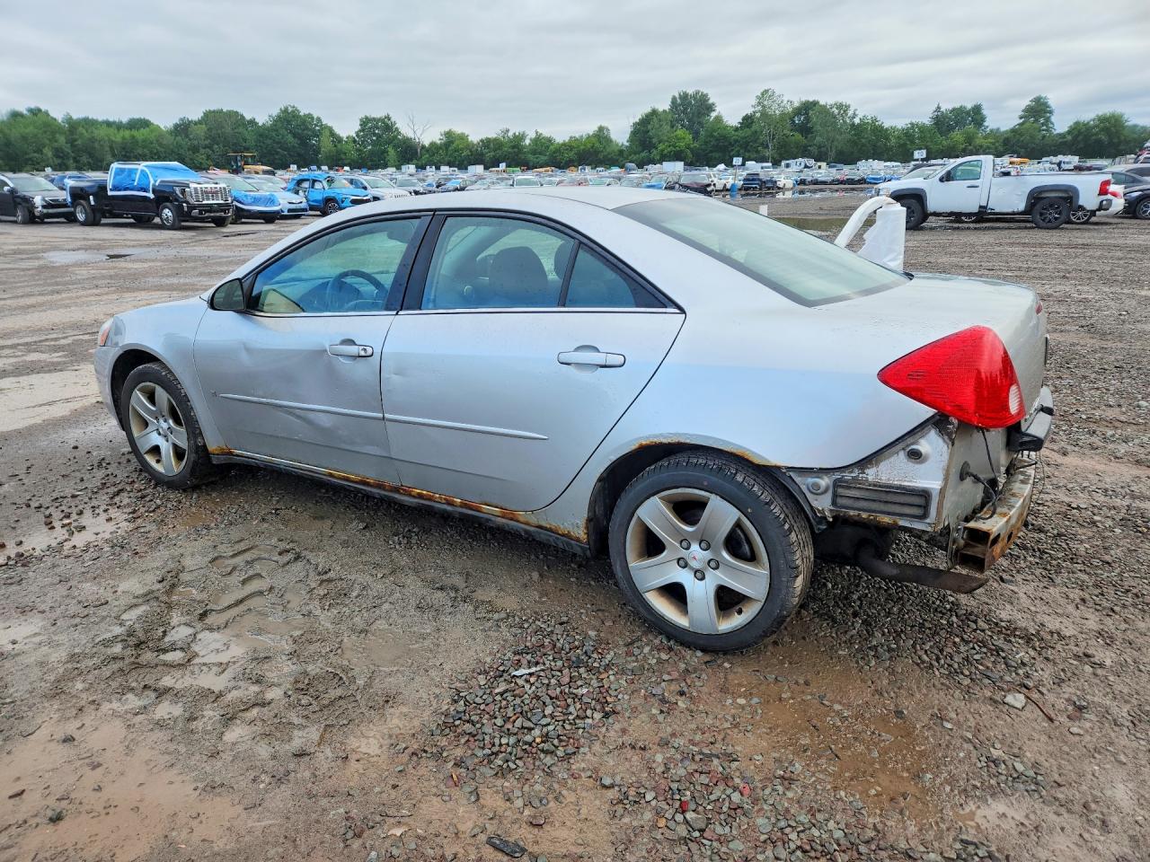 2008 Pontiac G6 Base Red vin: 1G2ZG57B784117445
