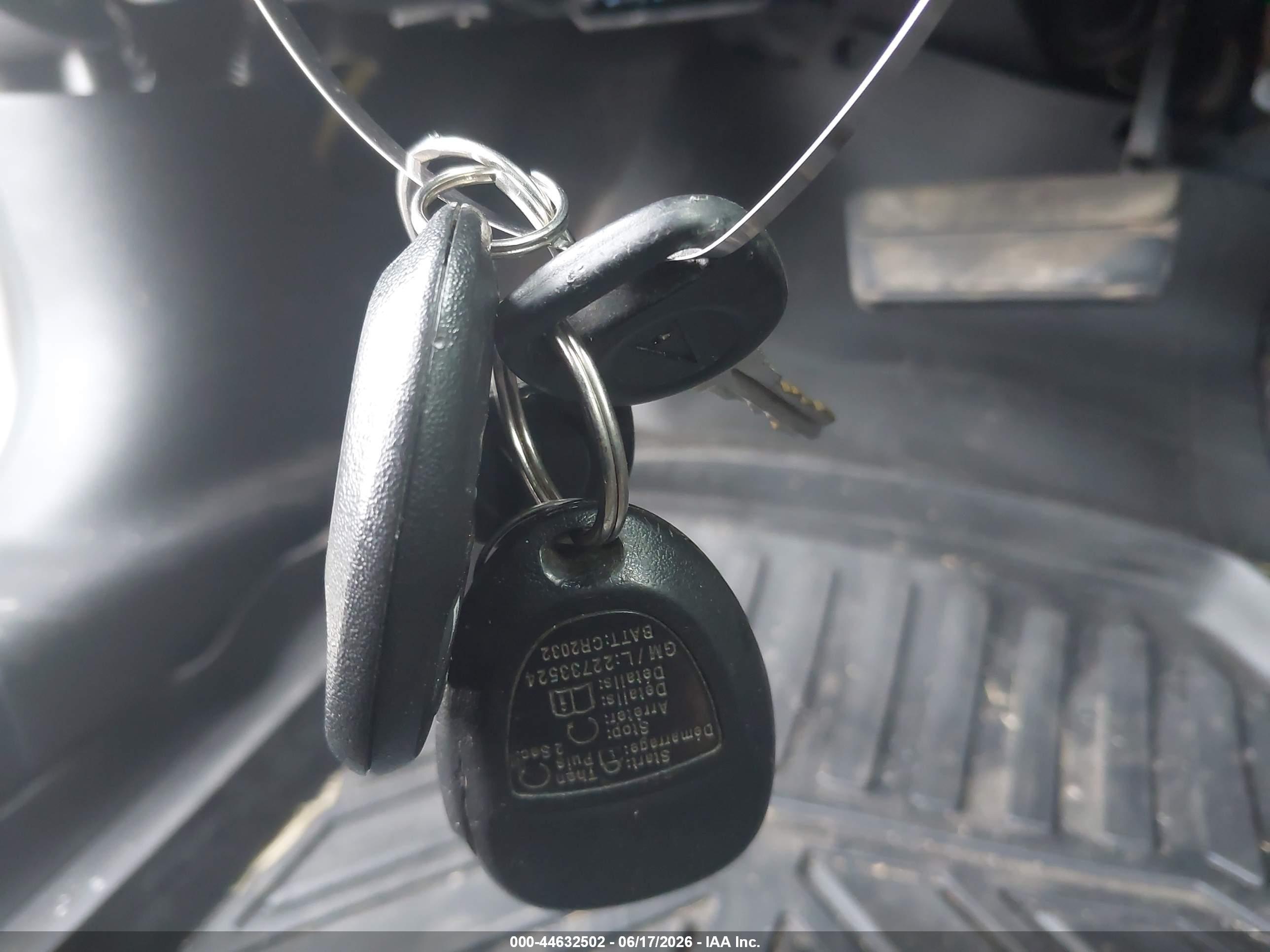 2009 Pontiac G6   Silver vin: 1G2ZG57B794223766