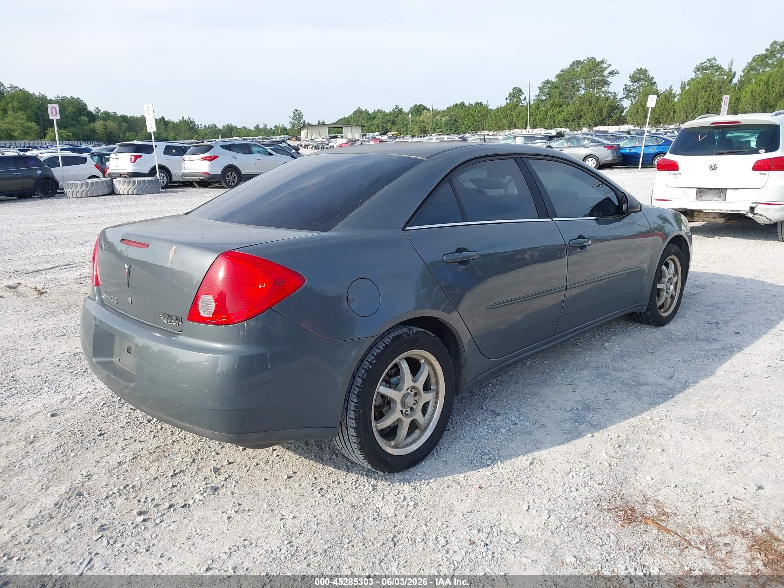 2008 Pontiac G6   Gray vin: 1G2ZG57B884161129