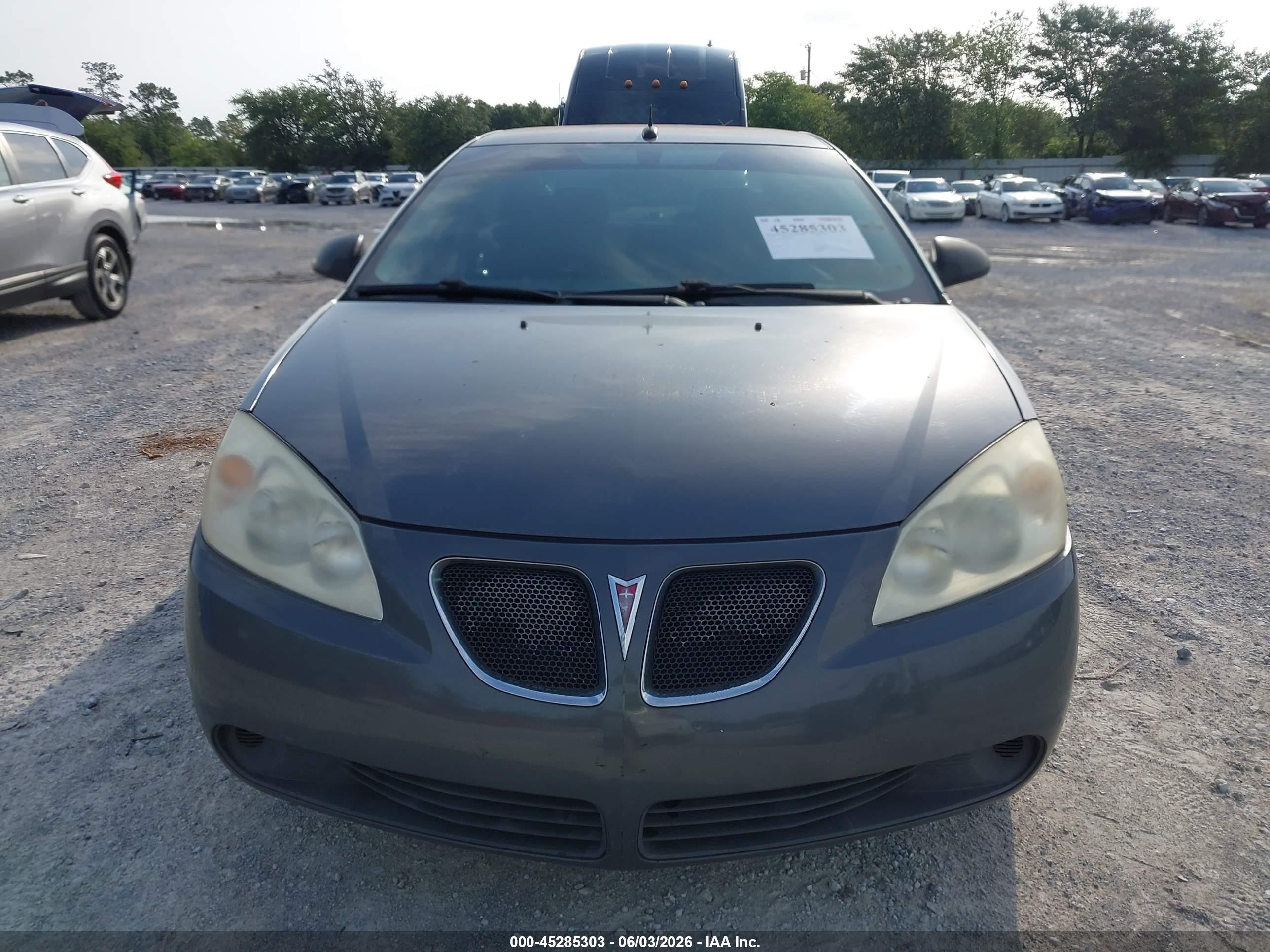 2008 Pontiac G6   Gray vin: 1G2ZG57B884161129
