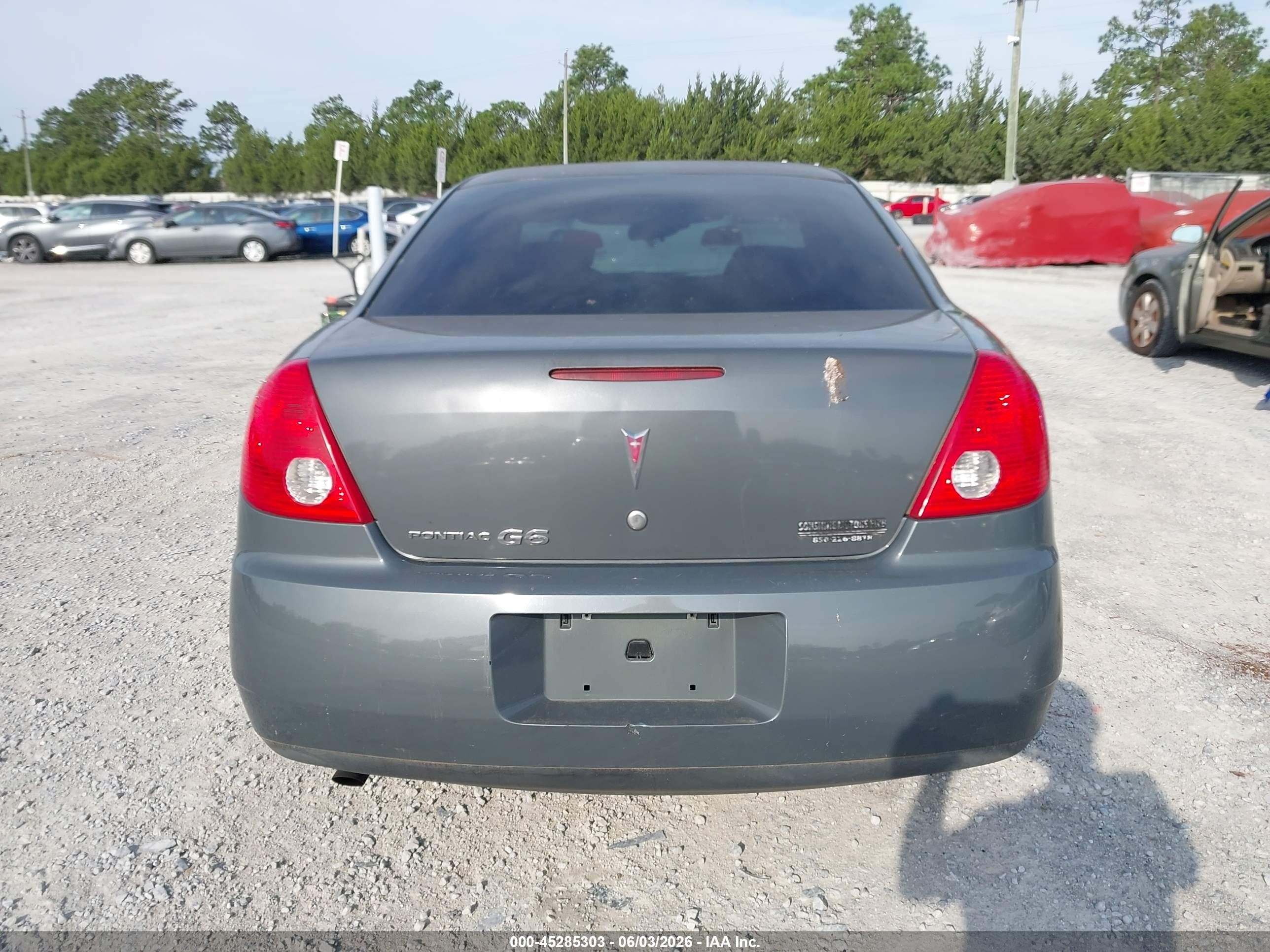 2008 Pontiac G6   Gray vin: 1G2ZG57B884161129
