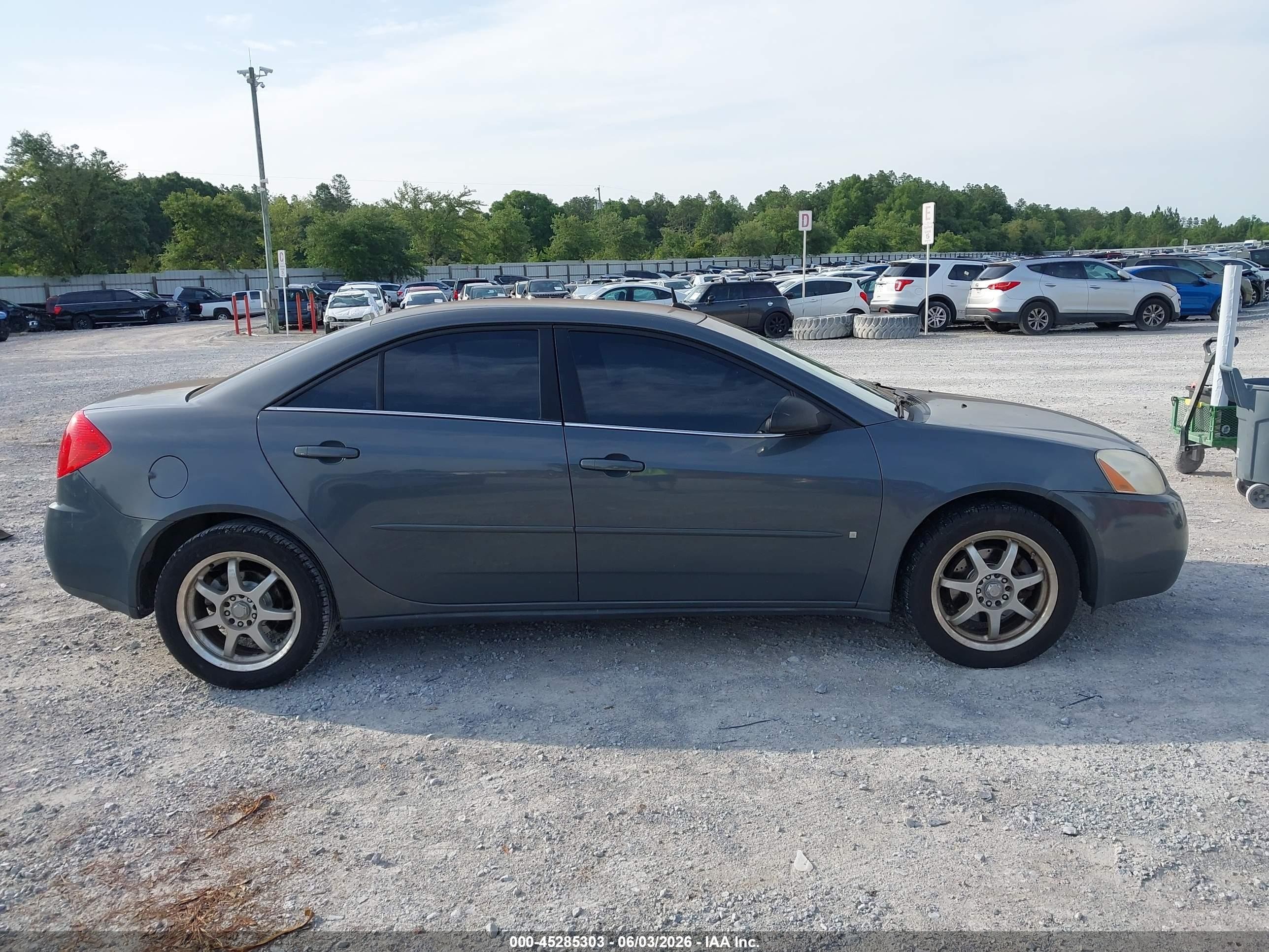 2008 Pontiac G6   Gray vin: 1G2ZG57B884161129