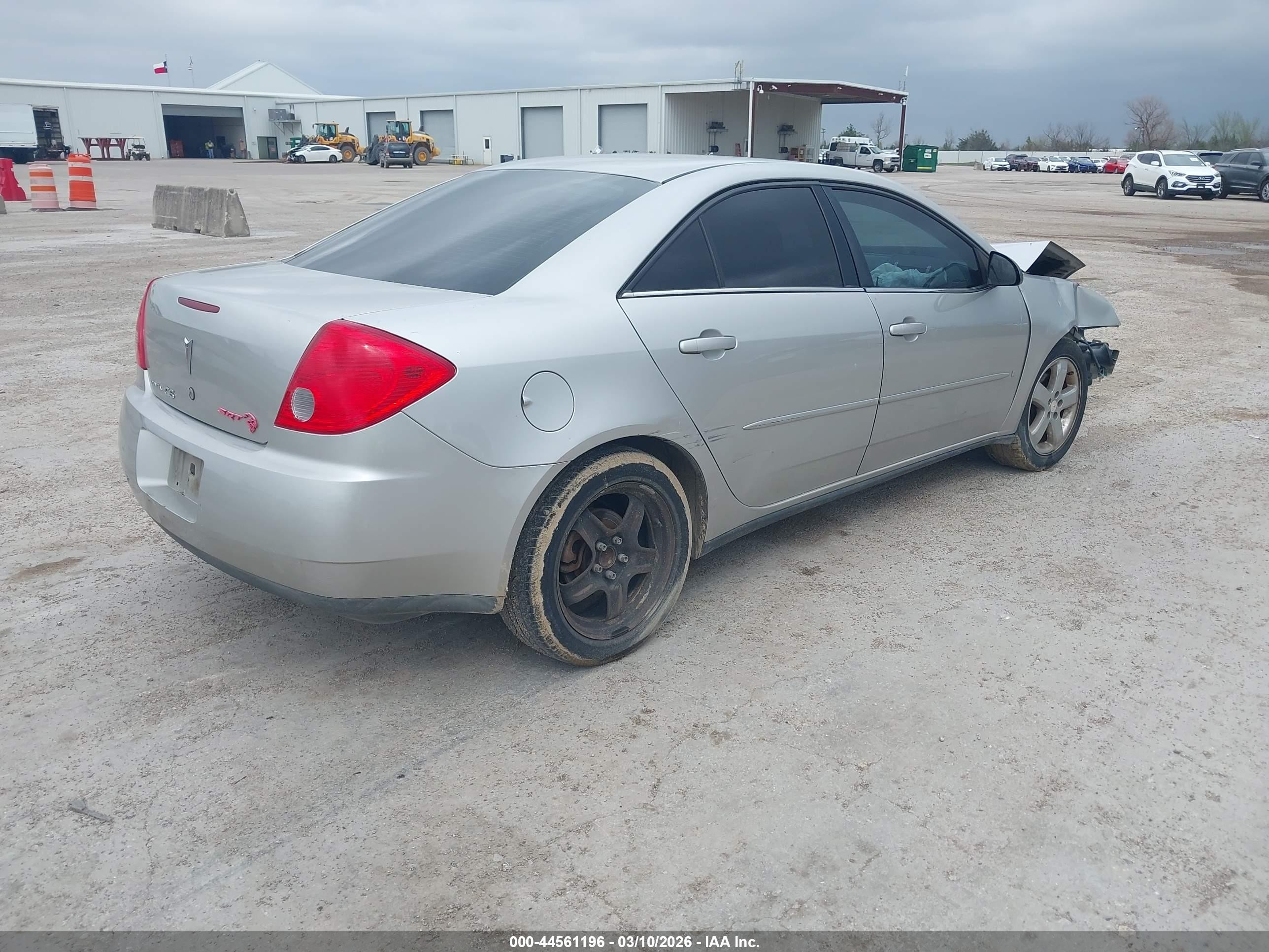 2008 Pontiac G6   Серебряный vin: 1G2ZG57B884191862