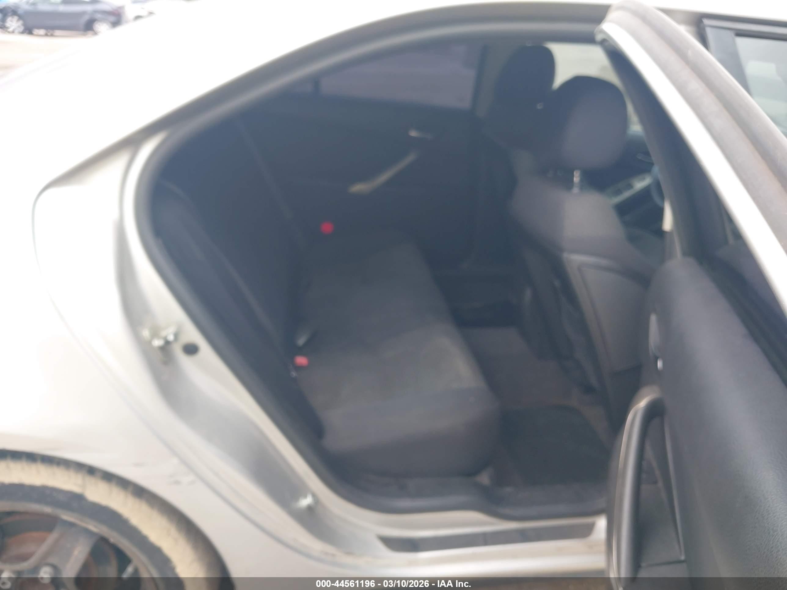 2008 Pontiac G6   Серебряный vin: 1G2ZG57B884191862