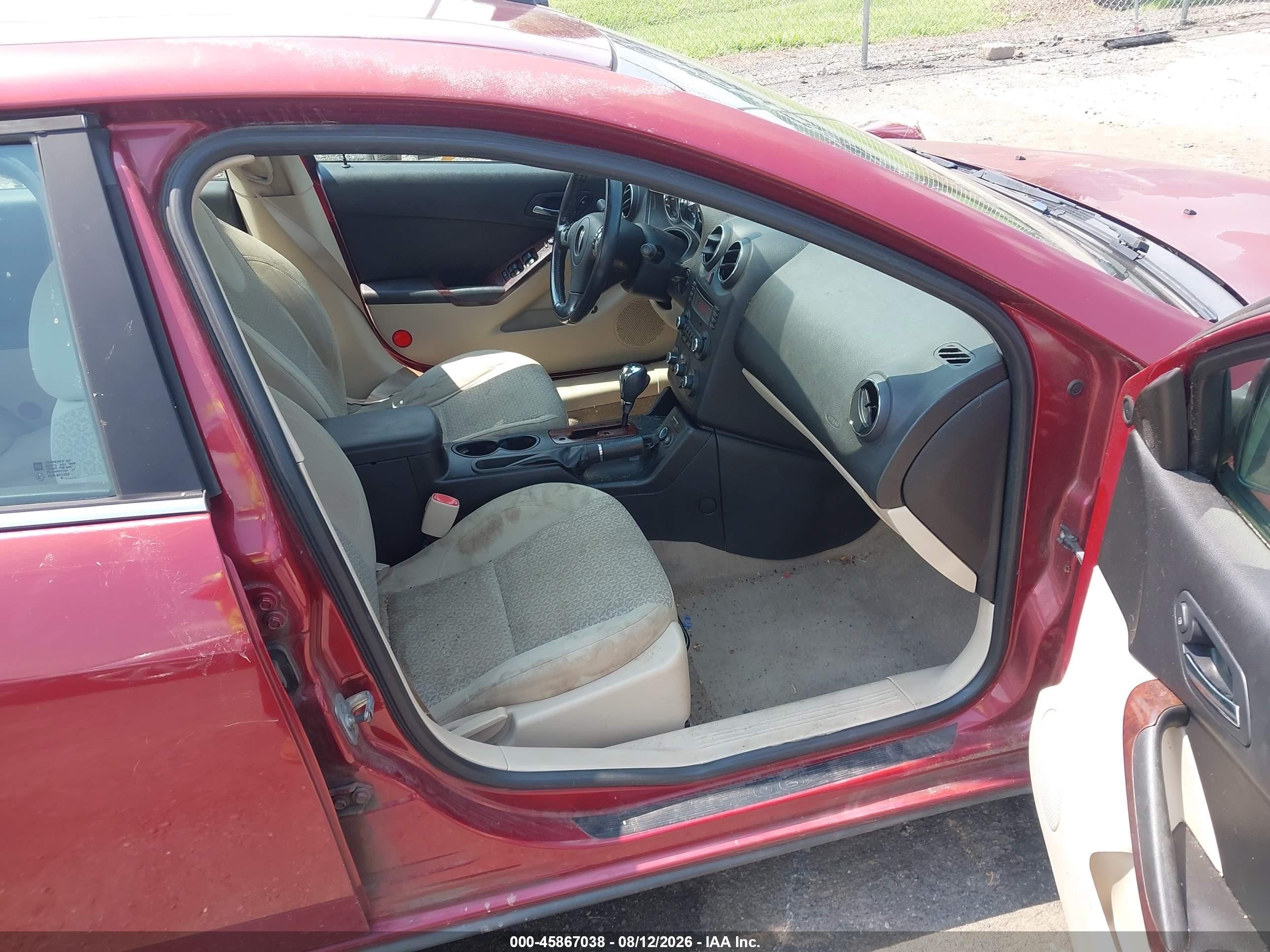 2009 Pontiac G6   Red vin: 1G2ZG57B894158846