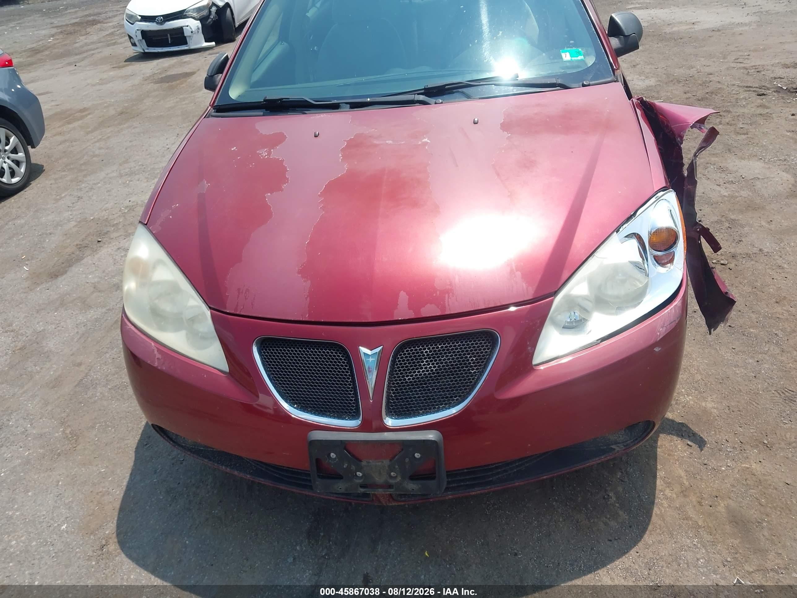 2009 Pontiac G6   Red vin: 1G2ZG57B894158846