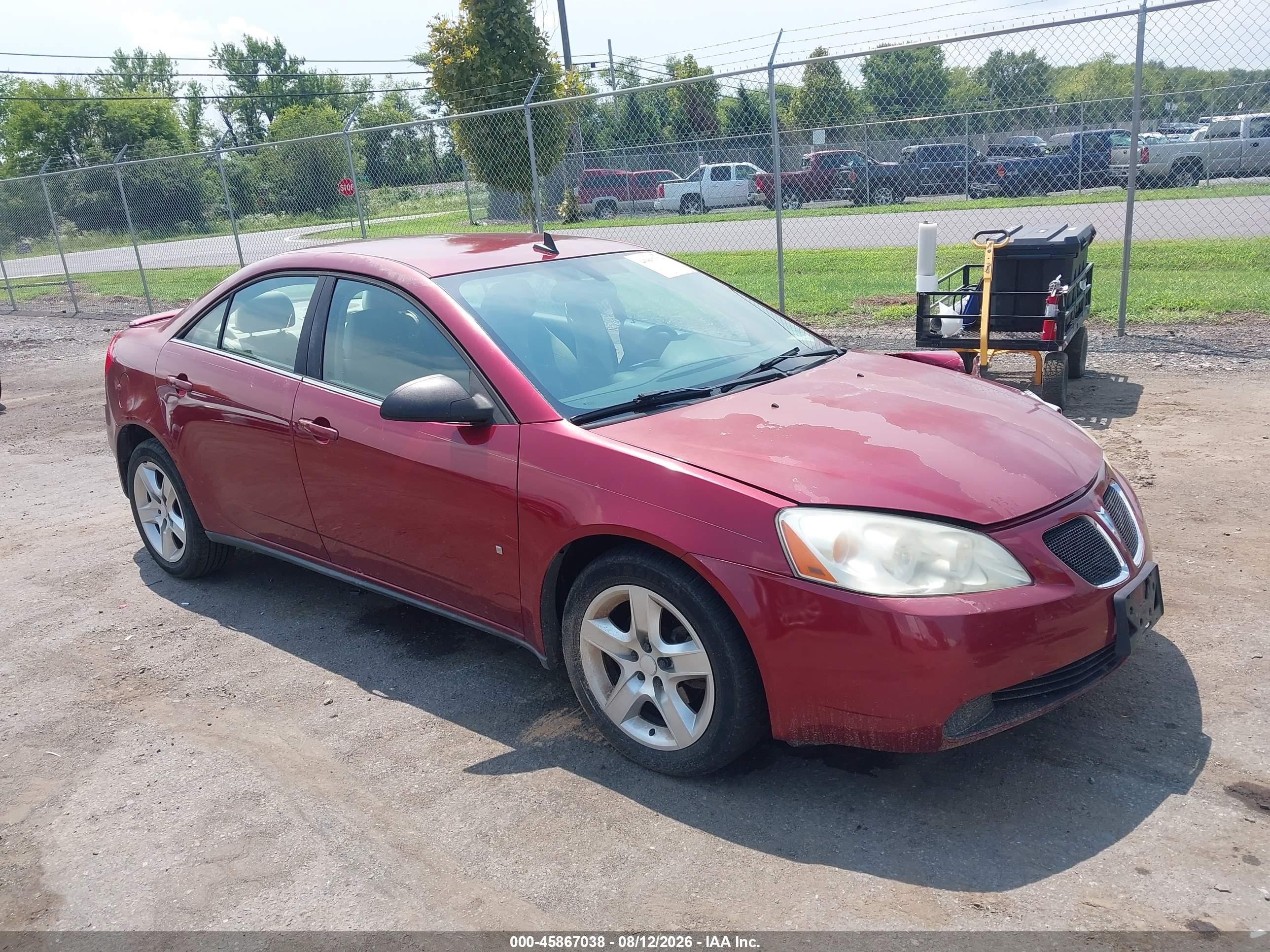 2009 Pontiac G6   Red vin: 1G2ZG57B894158846