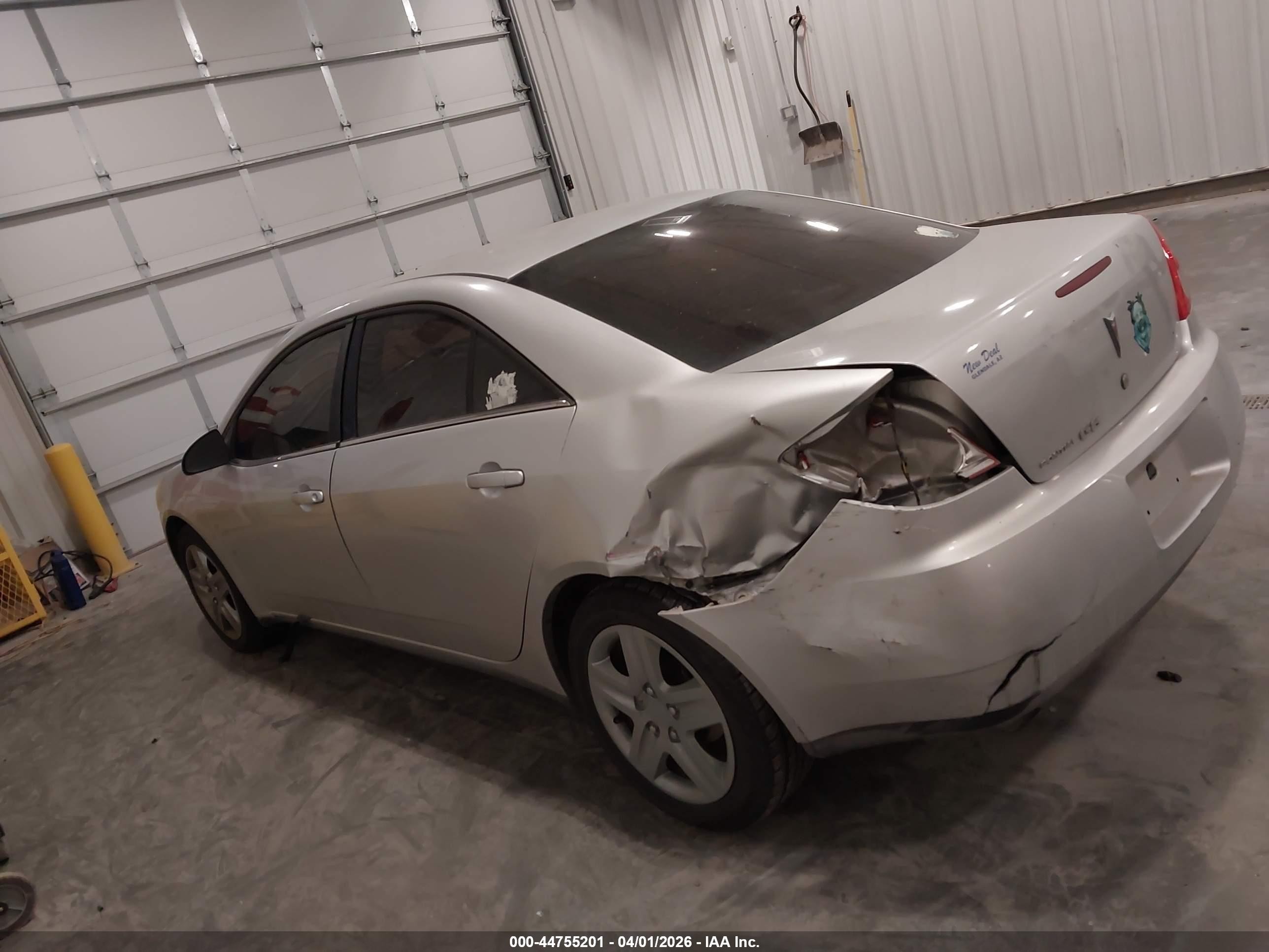 2009 Pontiac G6   Silver vin: 1G2ZG57B894212100