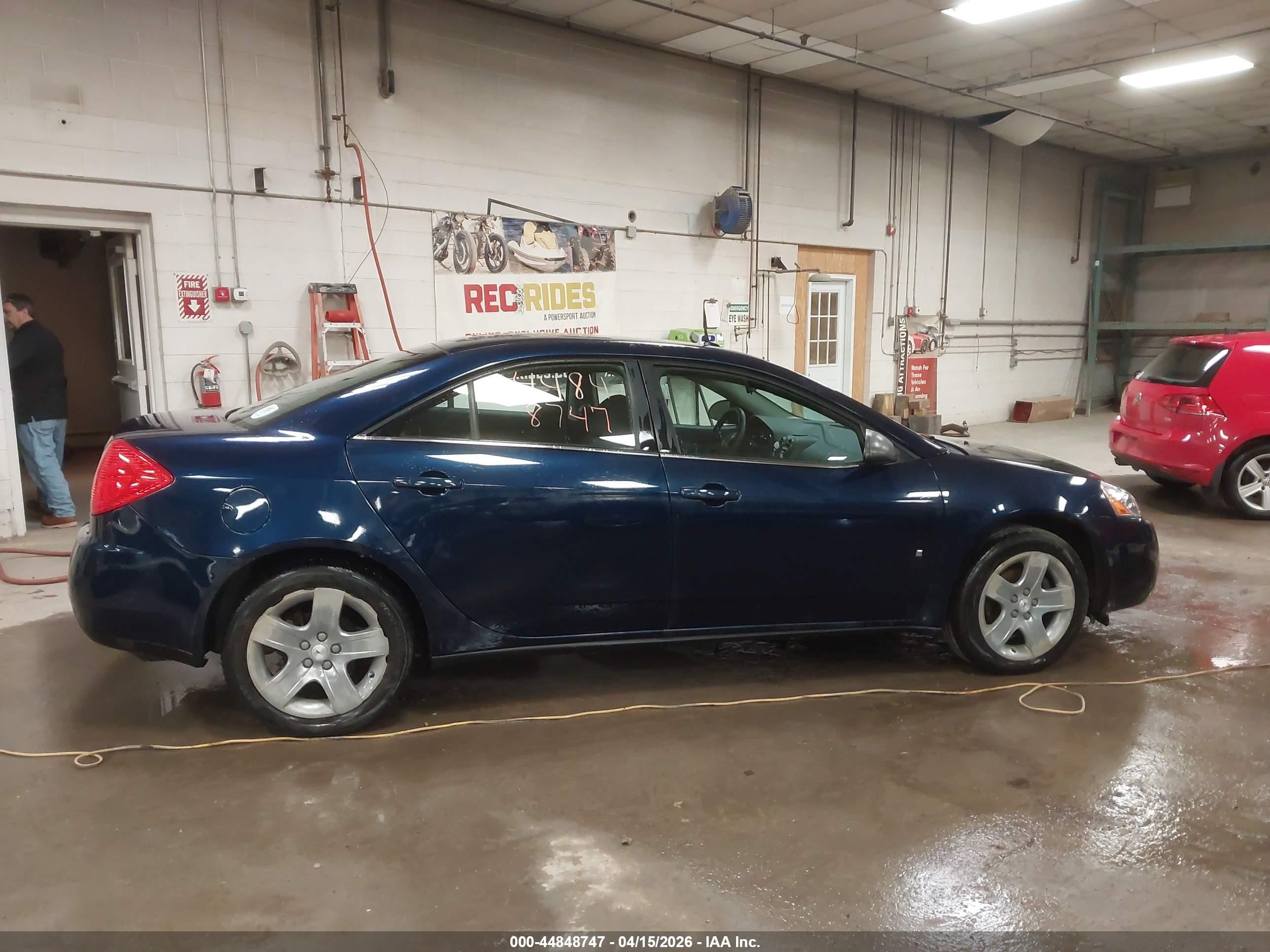 2008 Pontiac G6   Blue vin: 1G2ZG57B984145991