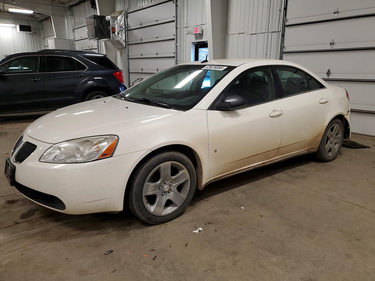 2008 Pontiac G6 Base White vin: 1G2ZG57B984172544