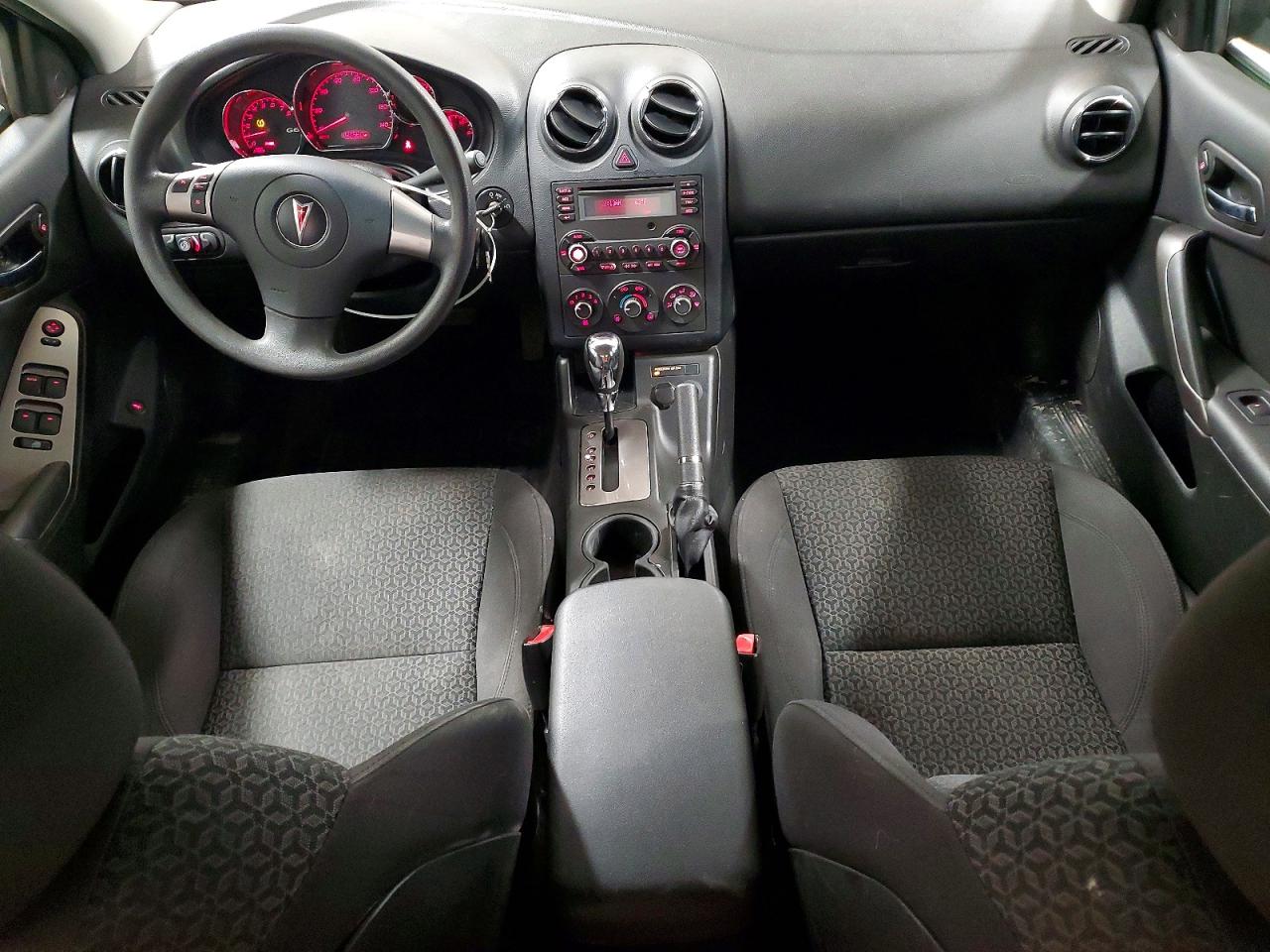 2008 Pontiac G6 Base White vin: 1G2ZG57B984172544