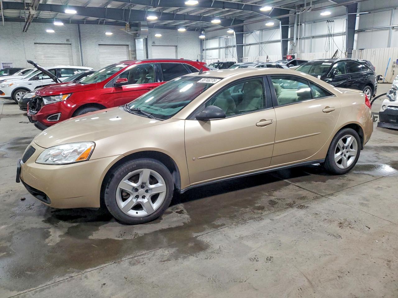 2008 Pontiac G6 Base Tan vin: 1G2ZG57B984175590