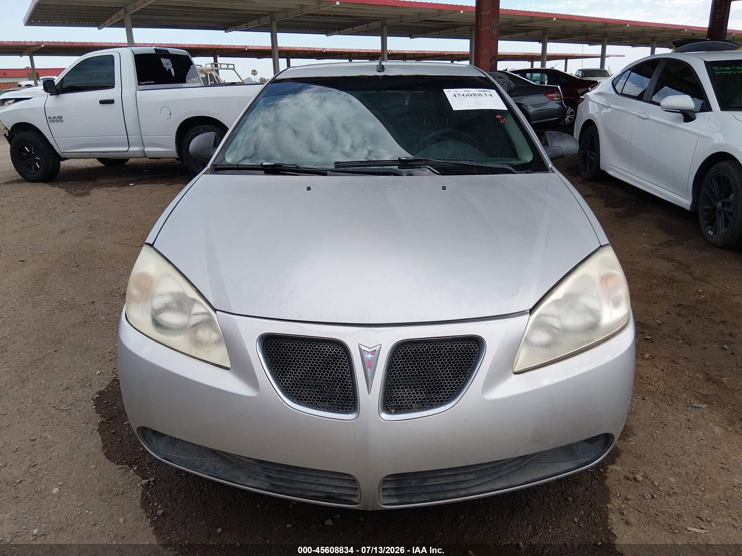 2008 Pontiac G6   Silver vin: 1G2ZG57B984224223