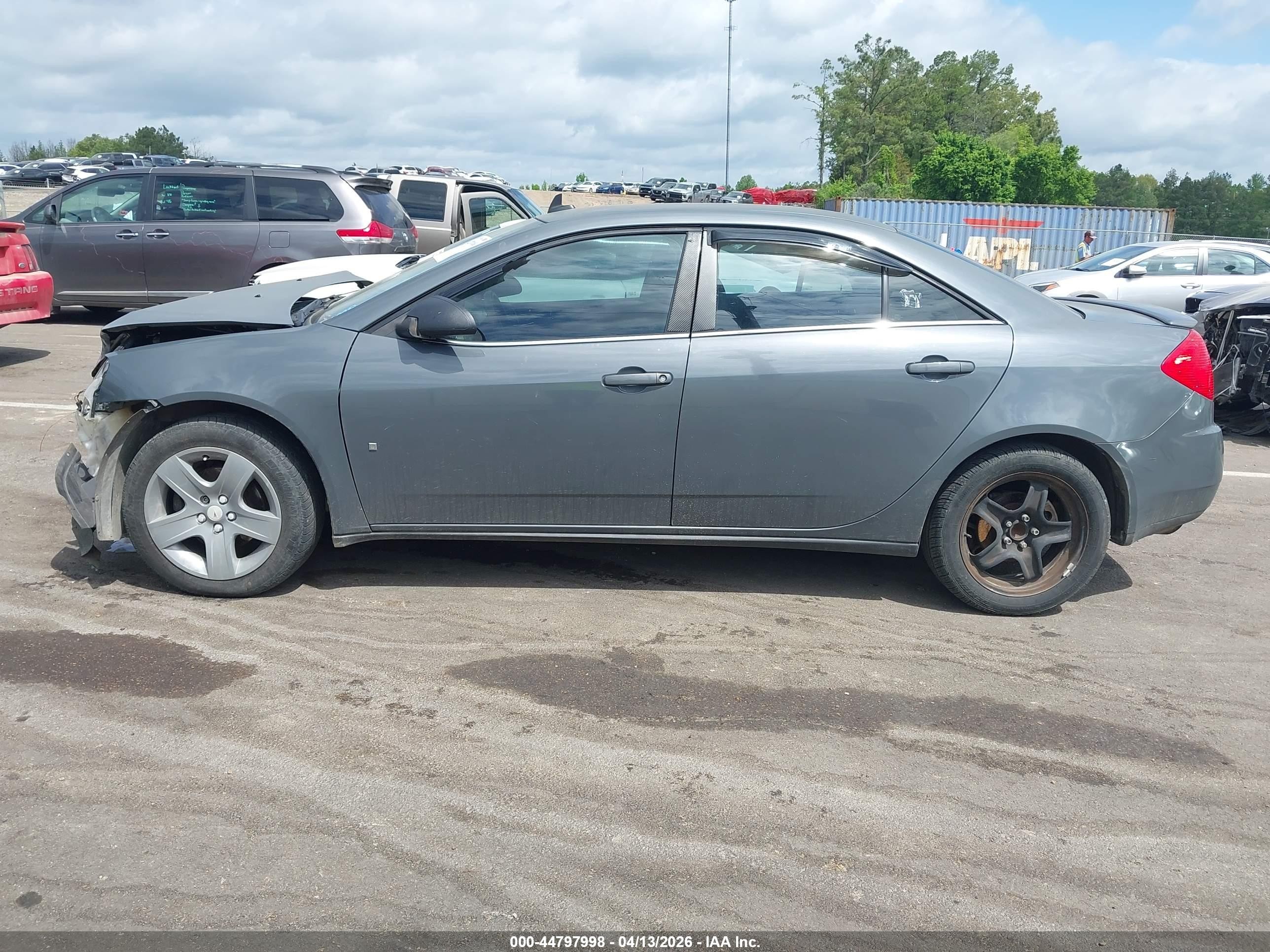 2009 Pontiac G6   Gray vin: 1G2ZG57B994142042