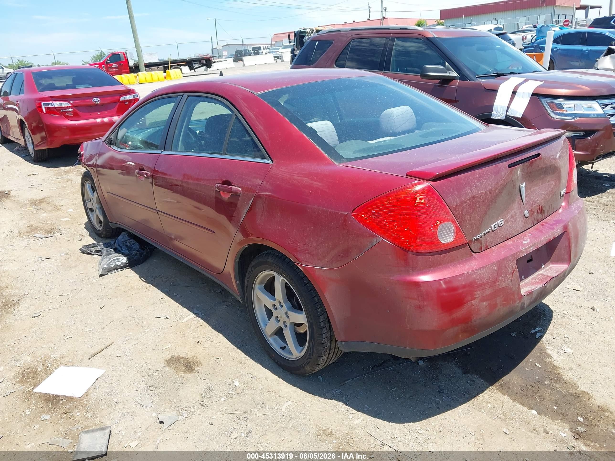 2008 Pontiac G6   Maroon vin: 1G2ZG57N084238165