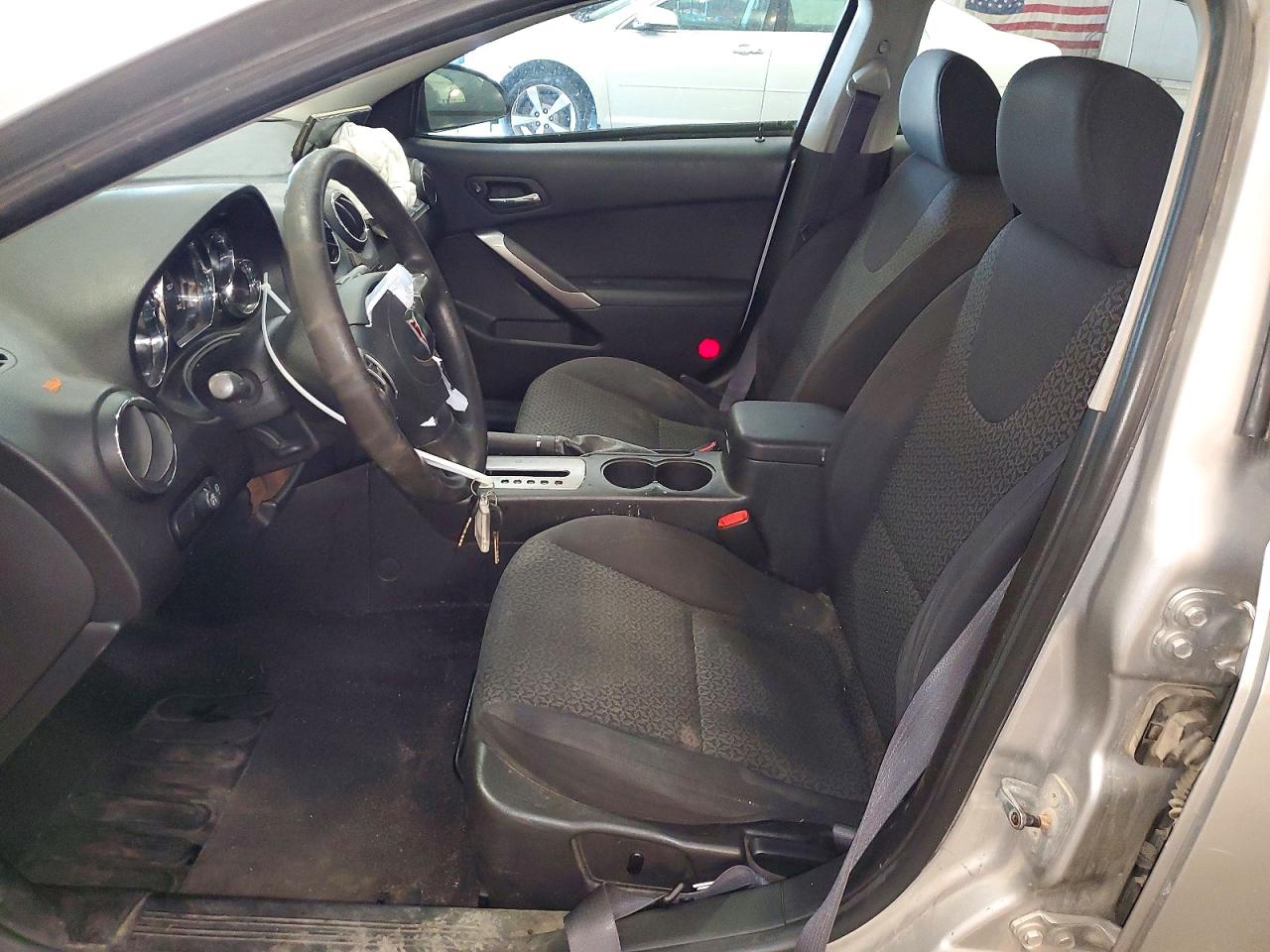 2008 Pontiac G6 Base Silver vin: 1G2ZG57N184158891