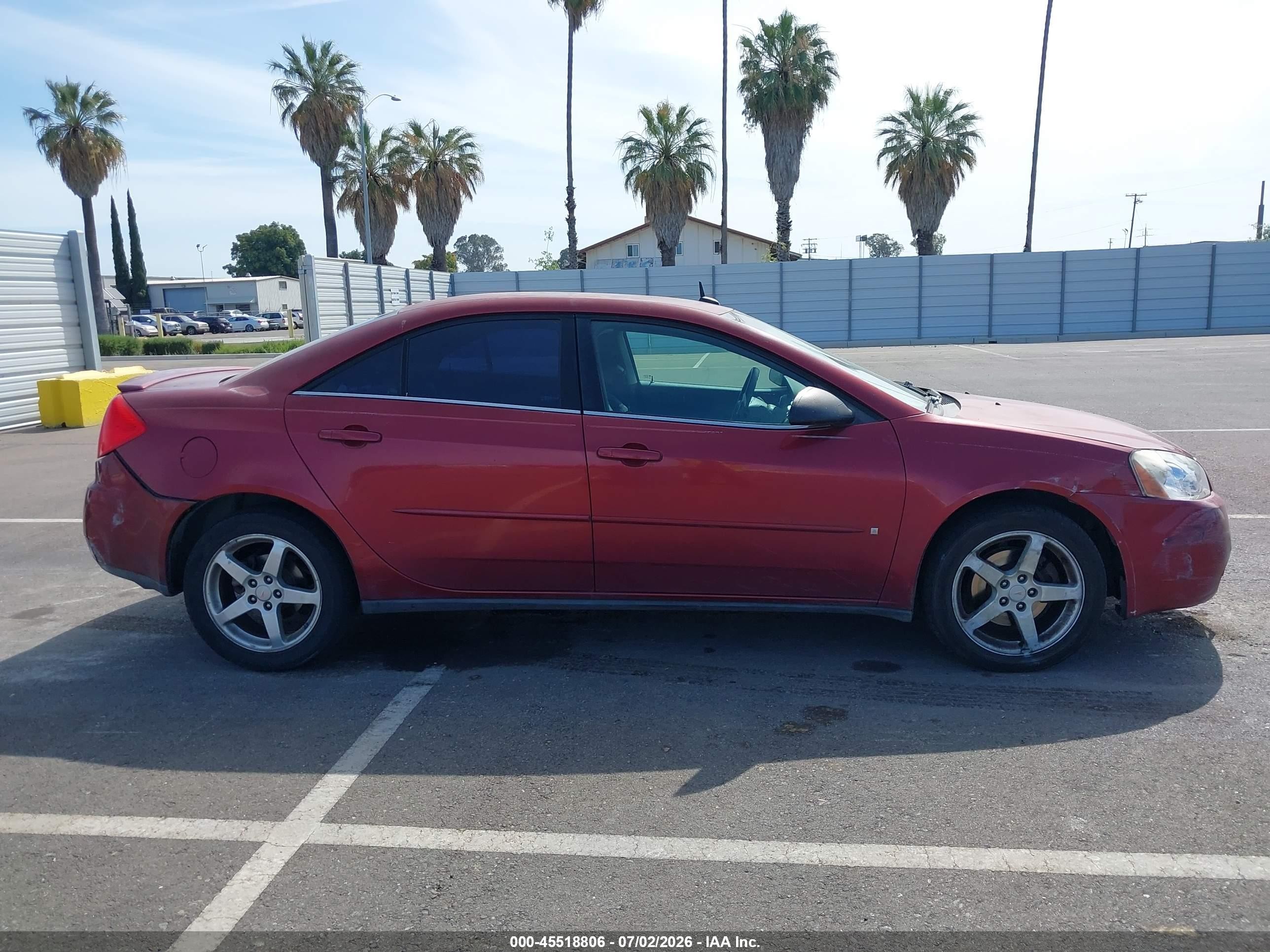 2008 Pontiac G6 Red vin: 1G2ZG57N384119011