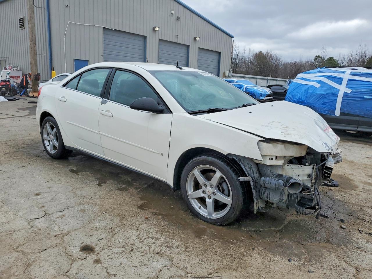 2008 Pontiac G6 Base White vin: 1G2ZG57N384282256