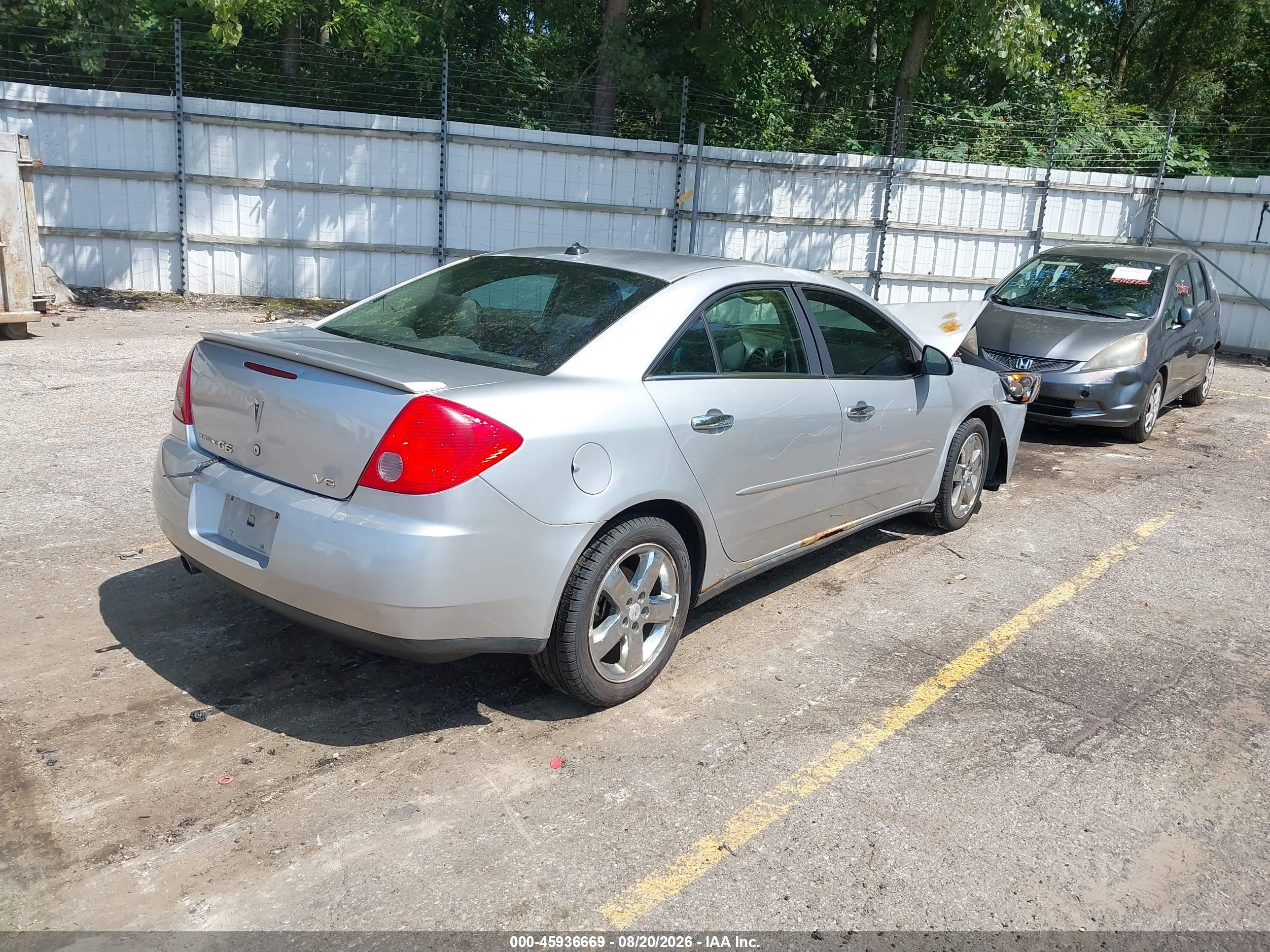 2009 Pontiac G6 Silver vin: 1G2ZG57N494130780
