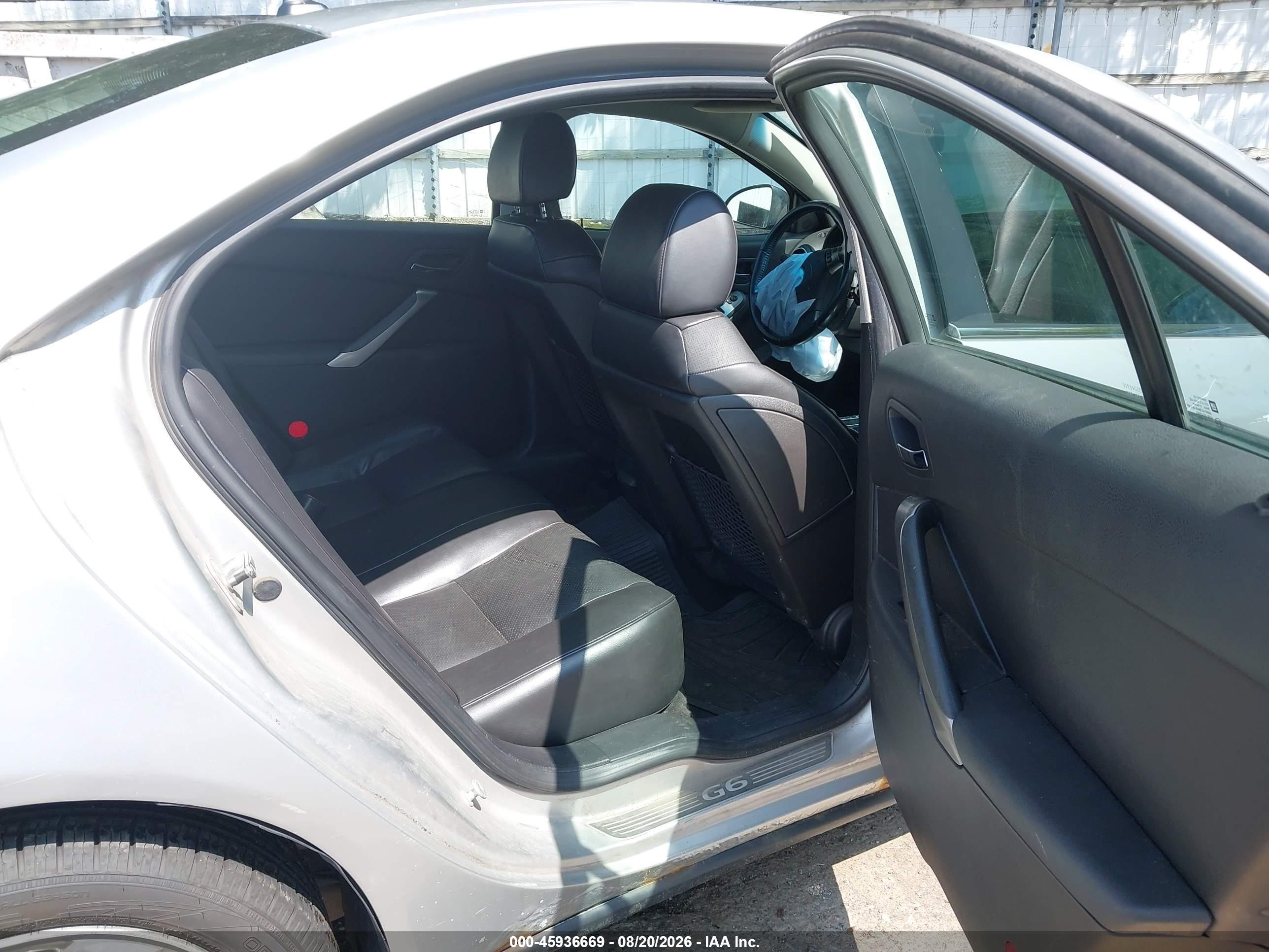 2009 Pontiac G6 Silver vin: 1G2ZG57N494130780