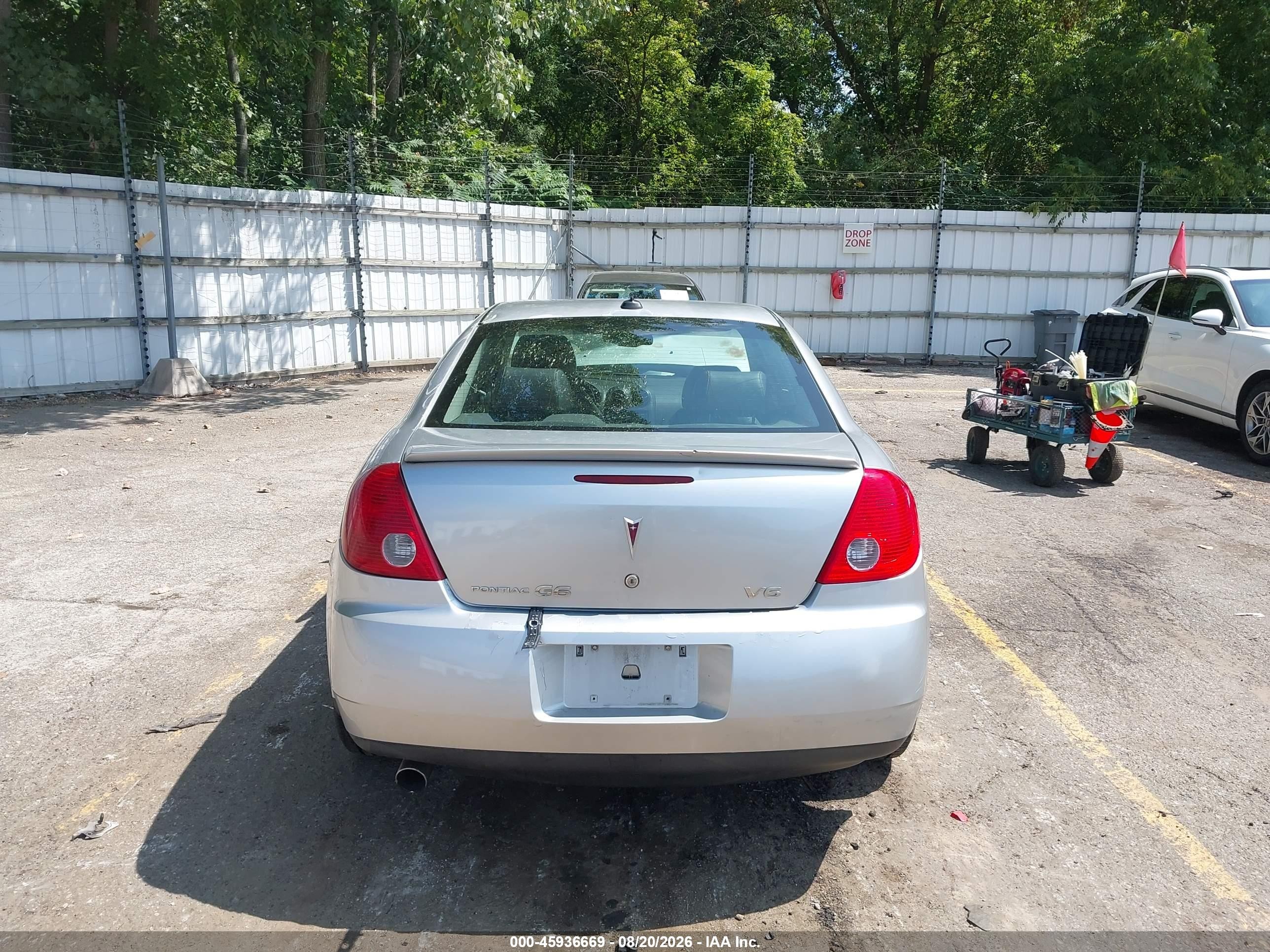 2009 Pontiac G6 Silver vin: 1G2ZG57N494130780