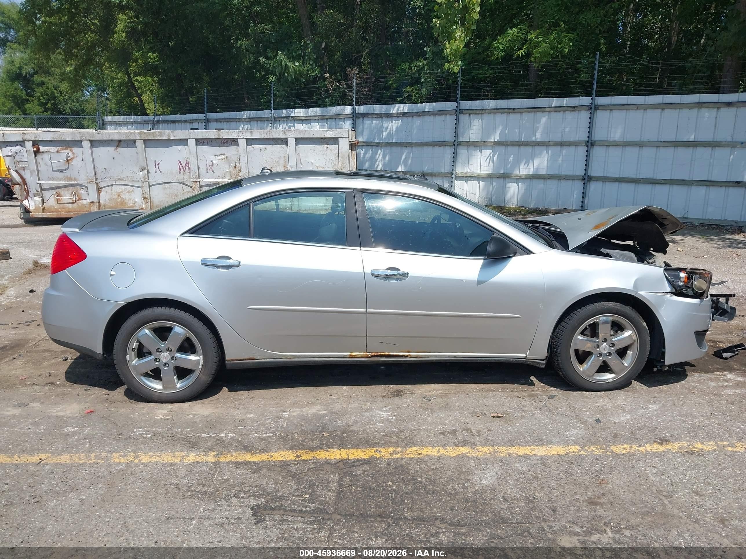 2009 Pontiac G6 Silver vin: 1G2ZG57N494130780