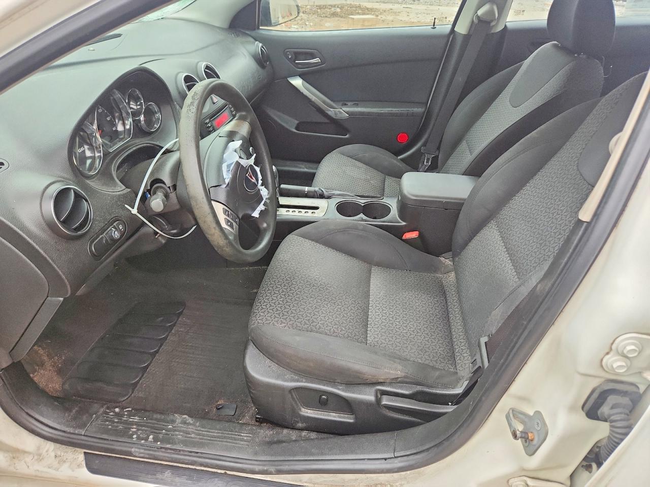 2008 Pontiac G6 Base White vin: 1G2ZG57N584168243