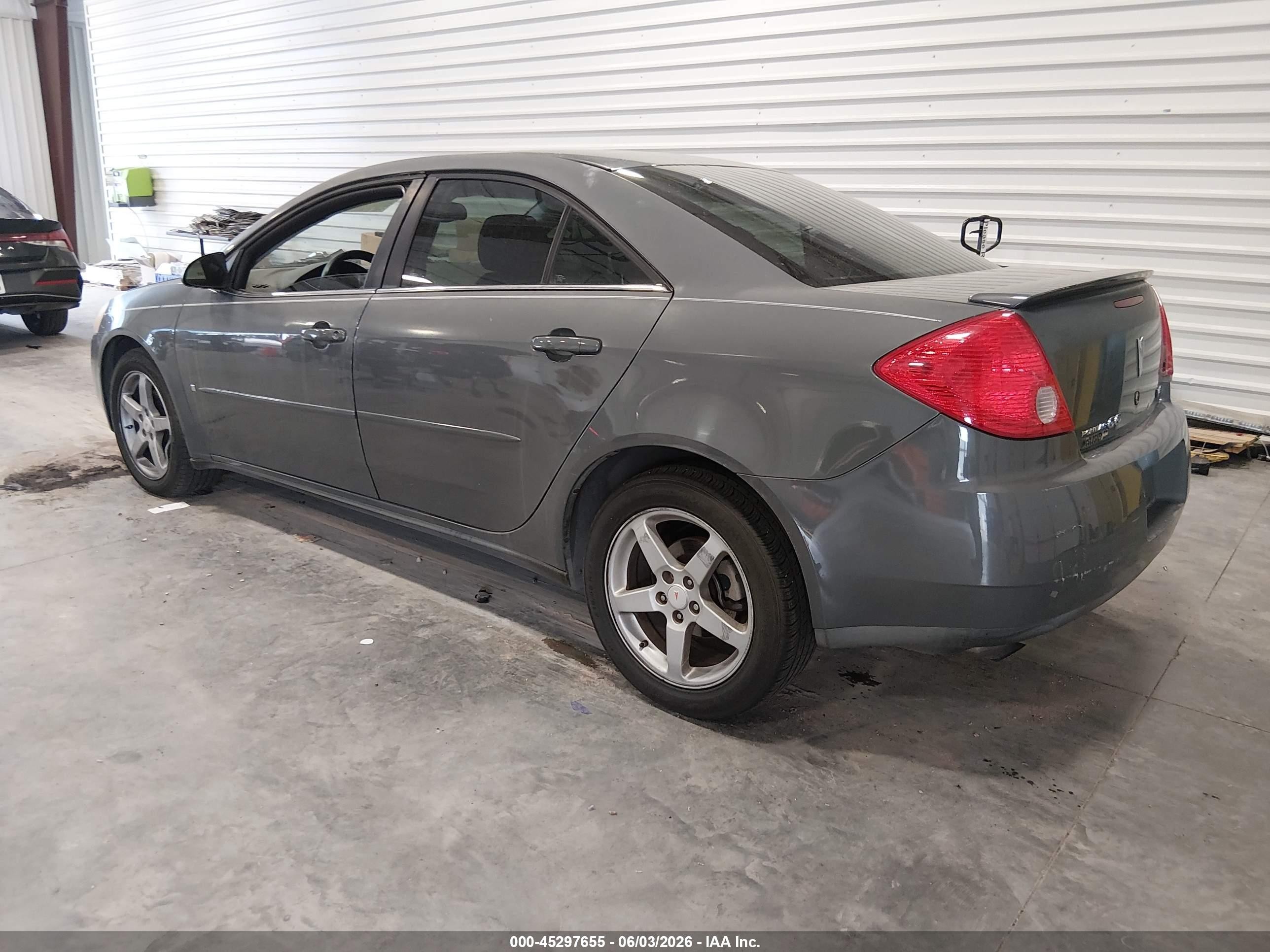 2008 Pontiac G6   Gray vin: 1G2ZG57N584195877