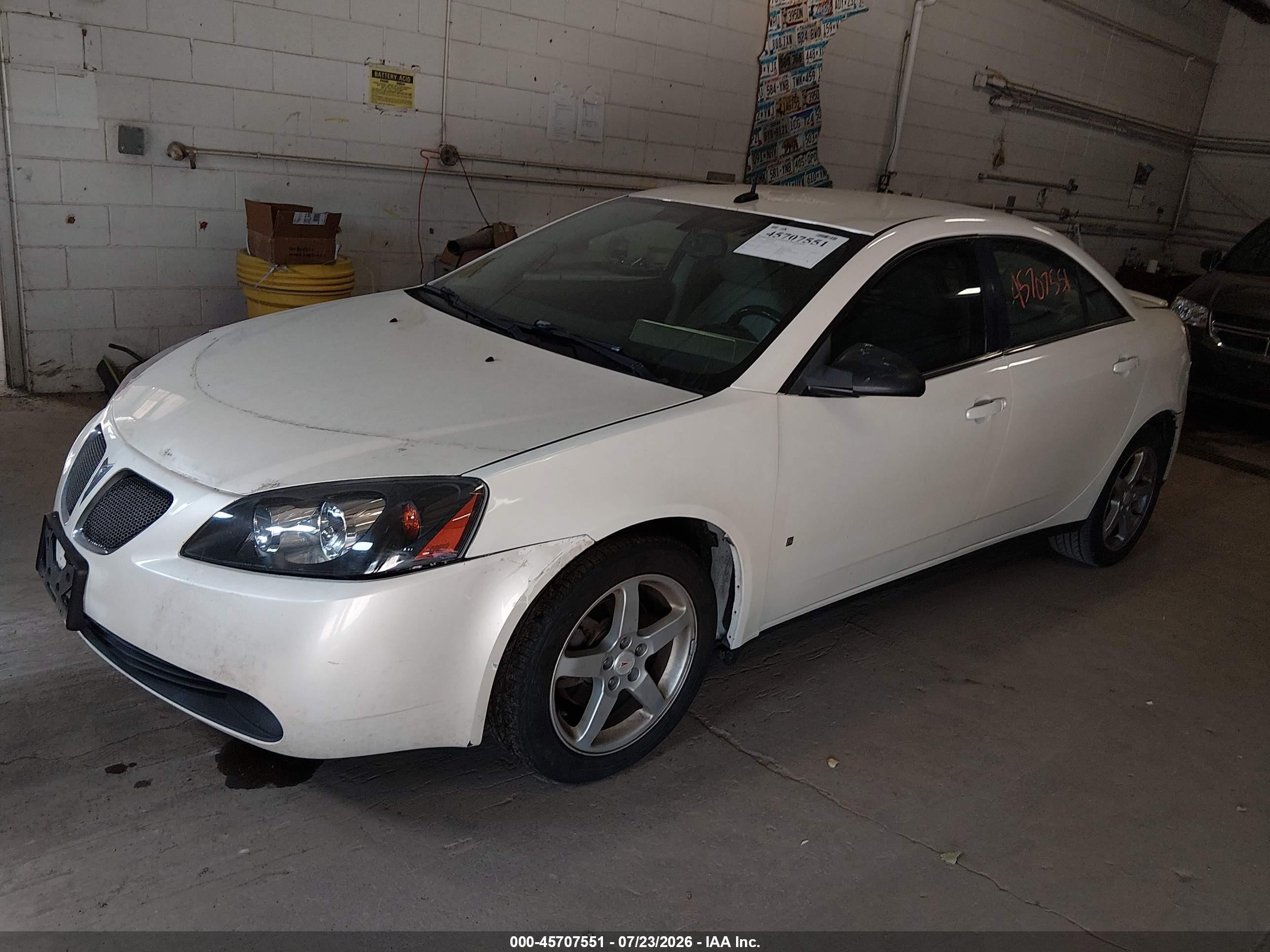 2008 Pontiac G6   Cream vin: 1G2ZG57N584223807