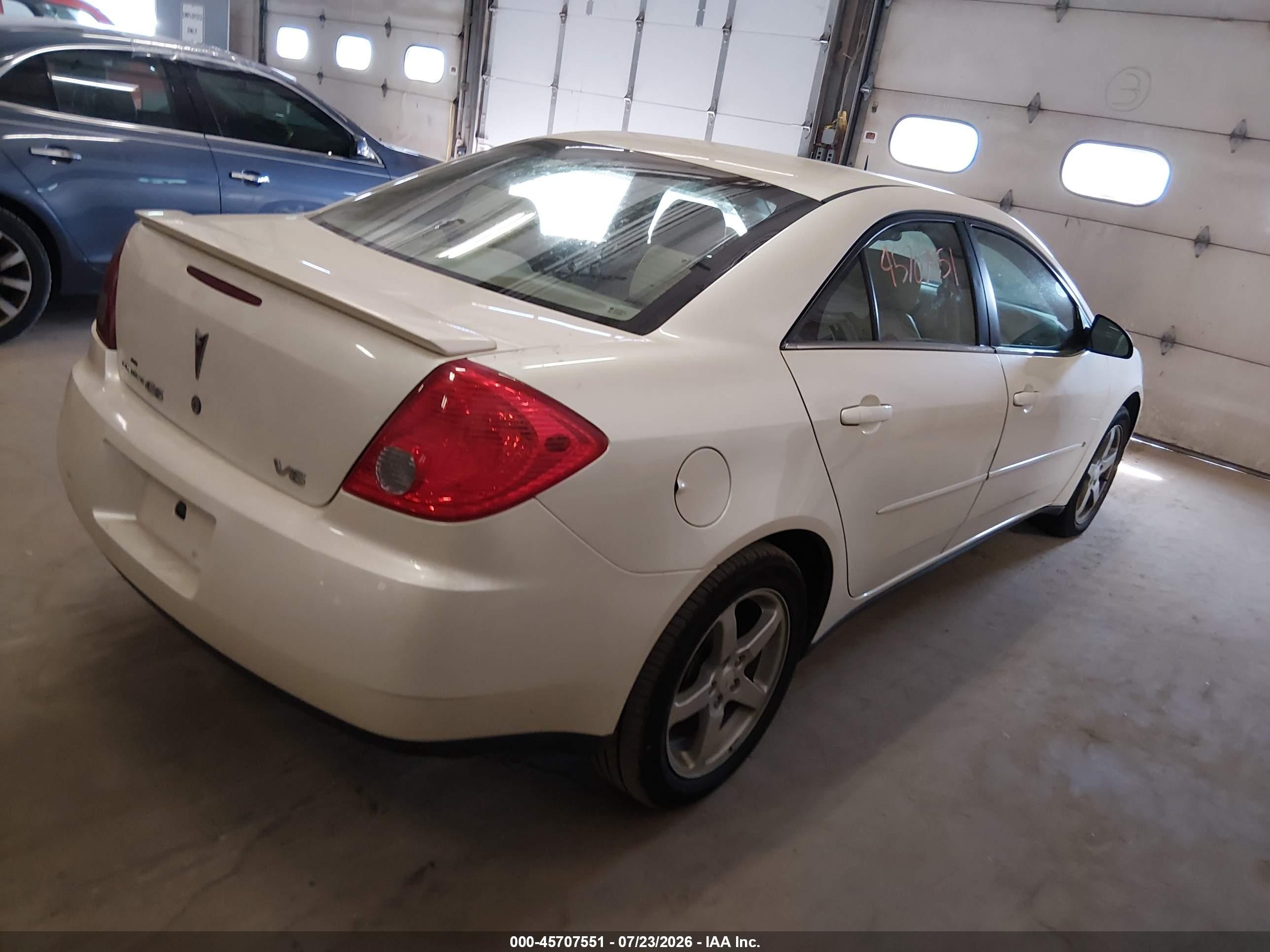 2008 Pontiac G6   Cream vin: 1G2ZG57N584223807