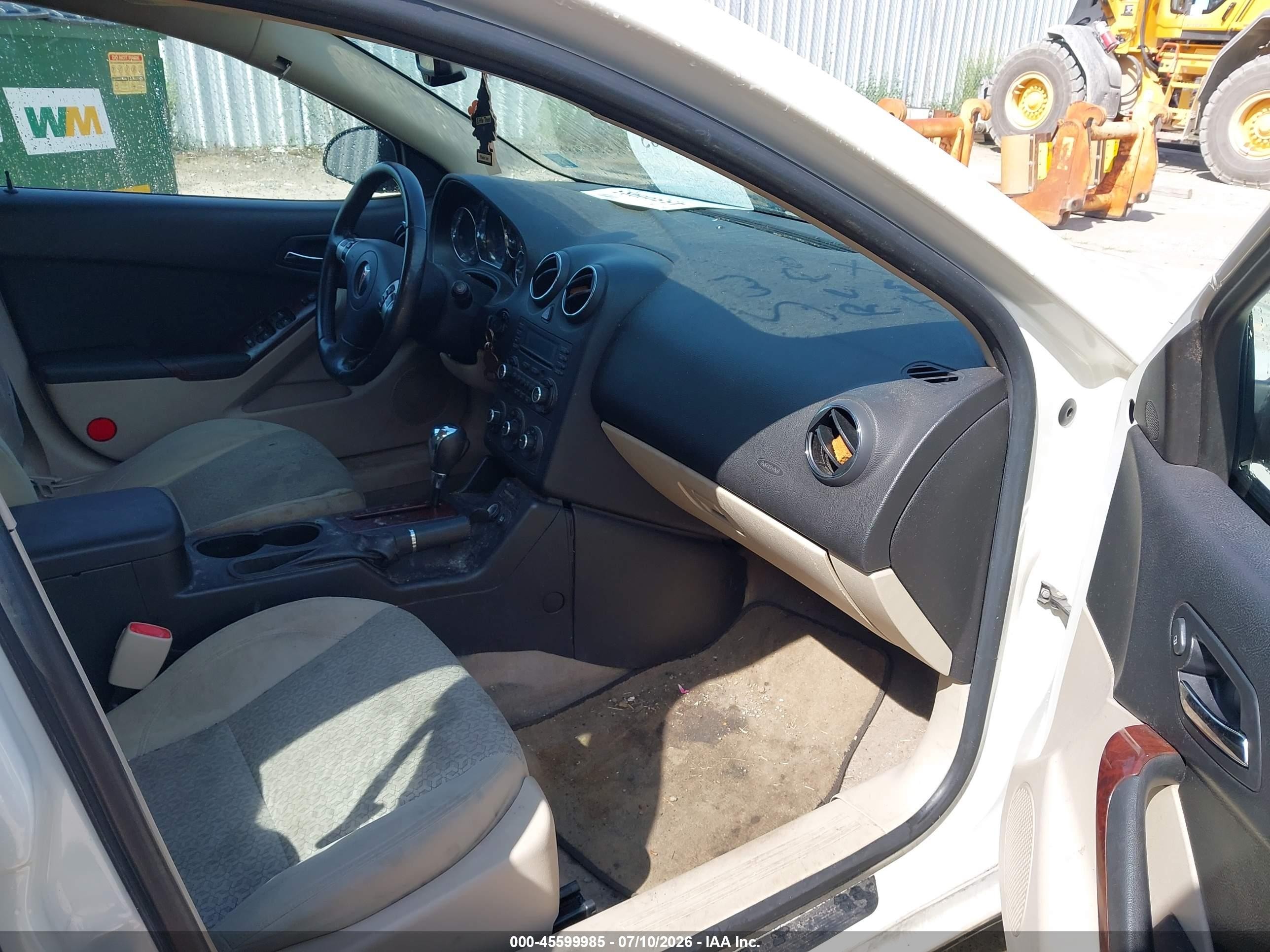 2009 Pontiac G6   White vin: 1G2ZG57N694150223