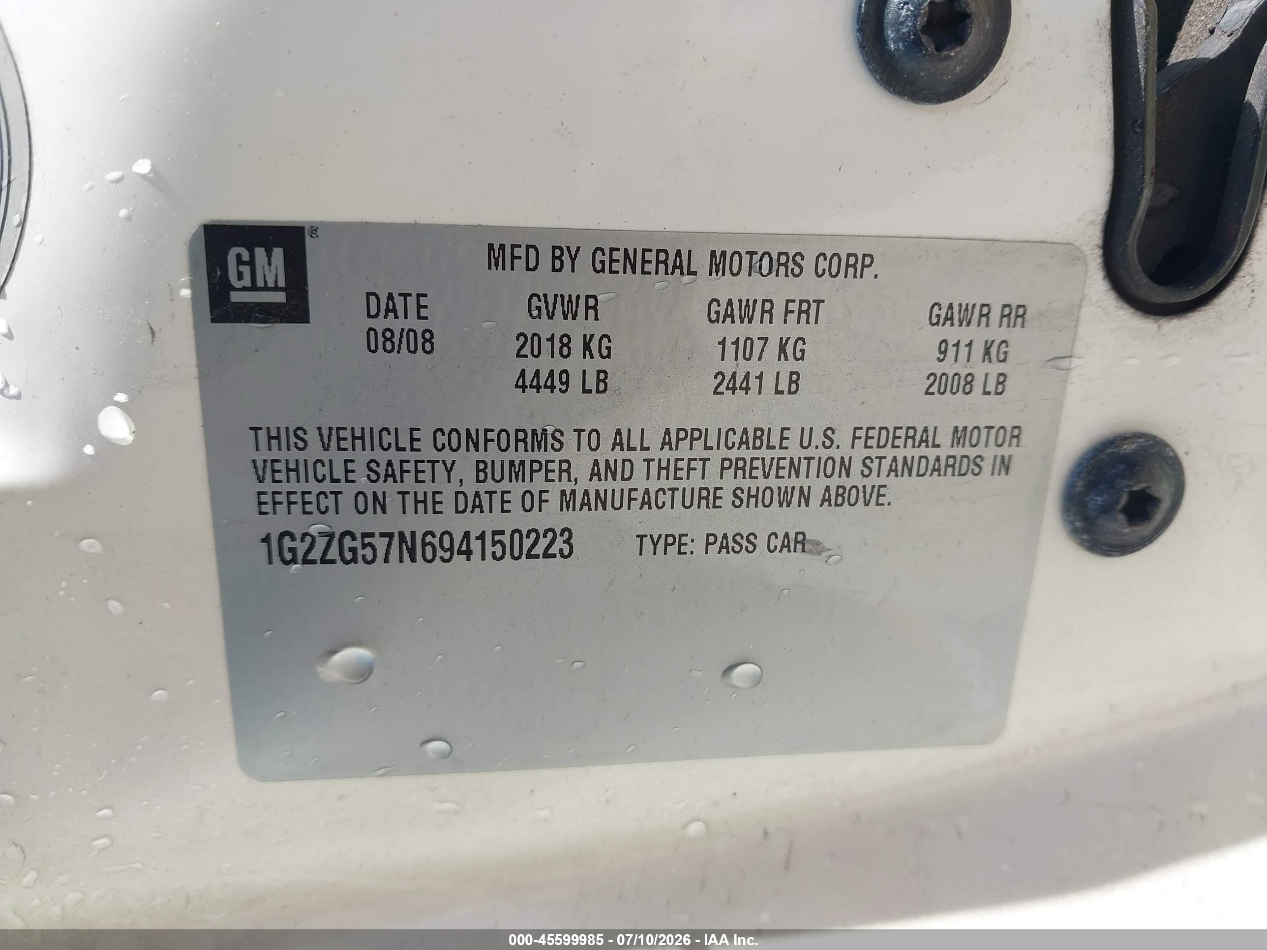 2009 Pontiac G6   White vin: 1G2ZG57N694150223