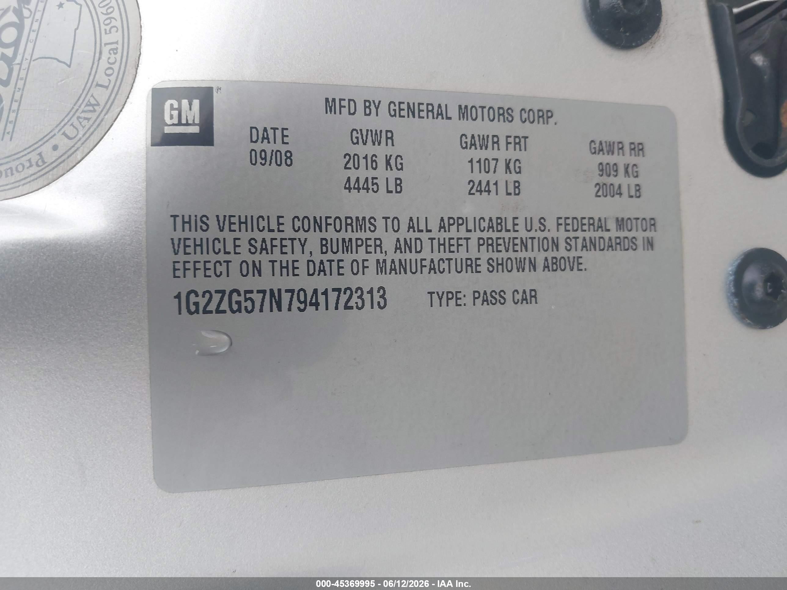 2009 Pontiac G6   Silver vin: 1G2ZG57N794172313