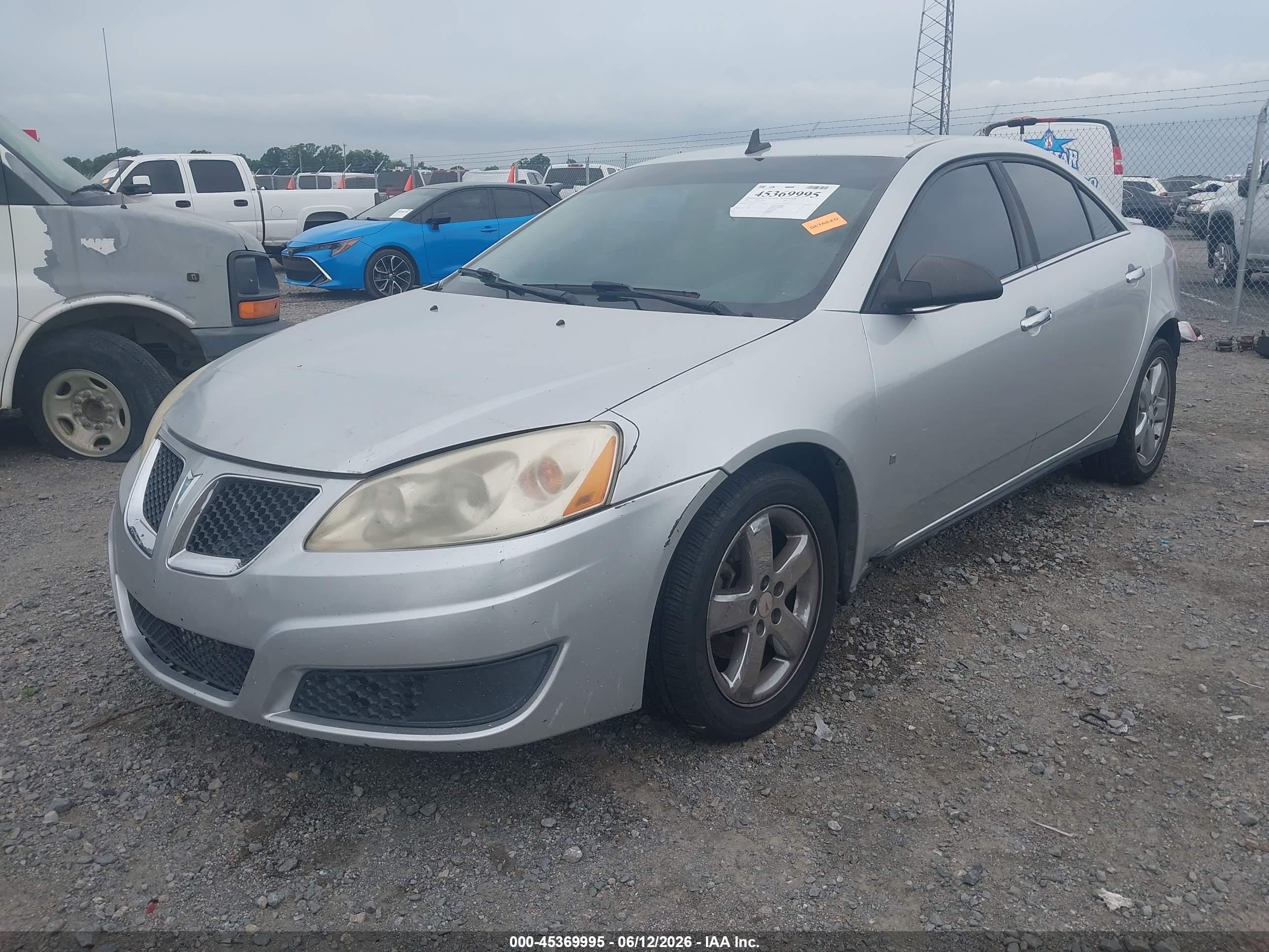 2009 Pontiac G6   Silver vin: 1G2ZG57N794172313