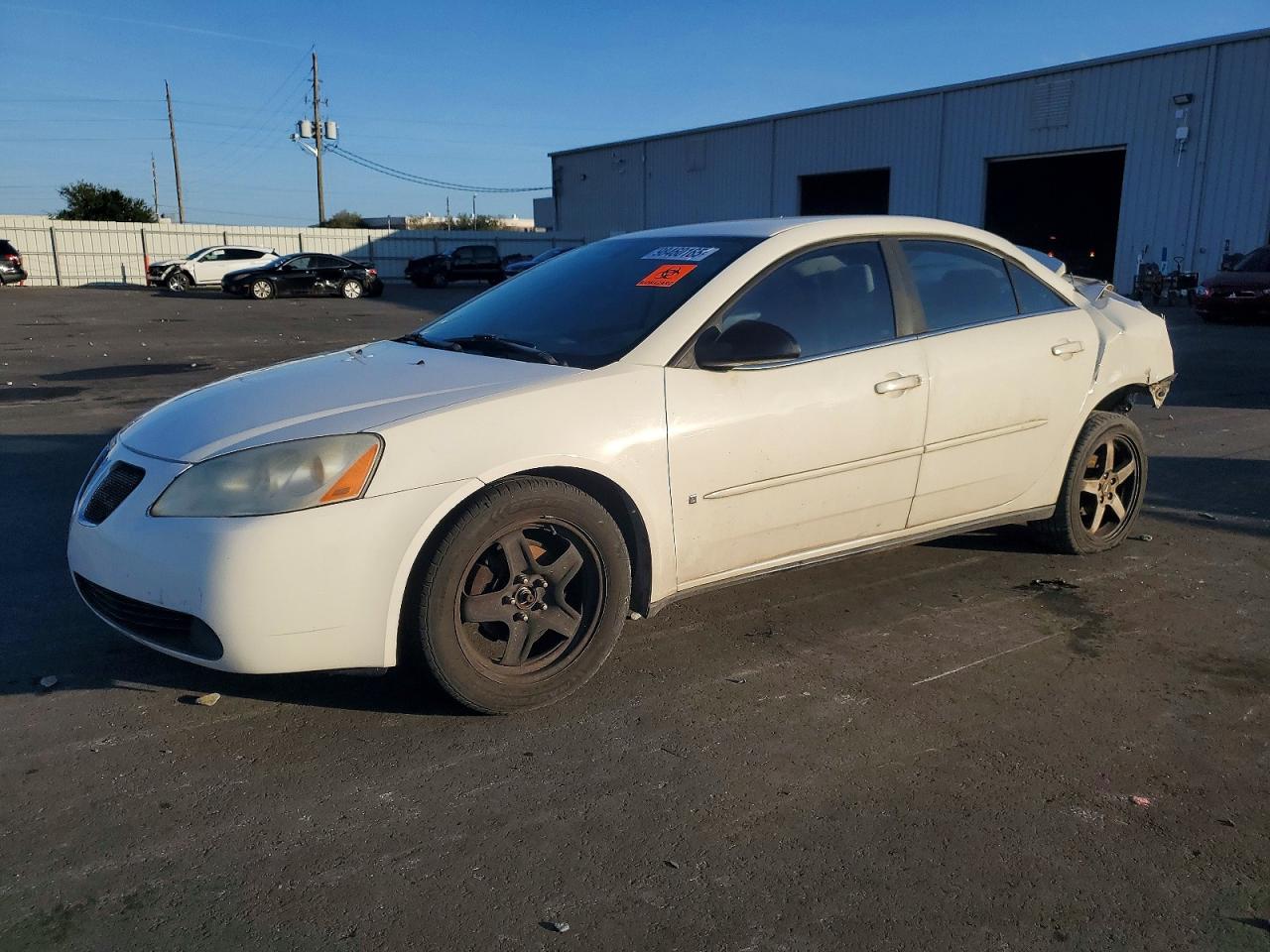 2007 Pontiac G6 Base White vin: 1G2ZG57N874231365