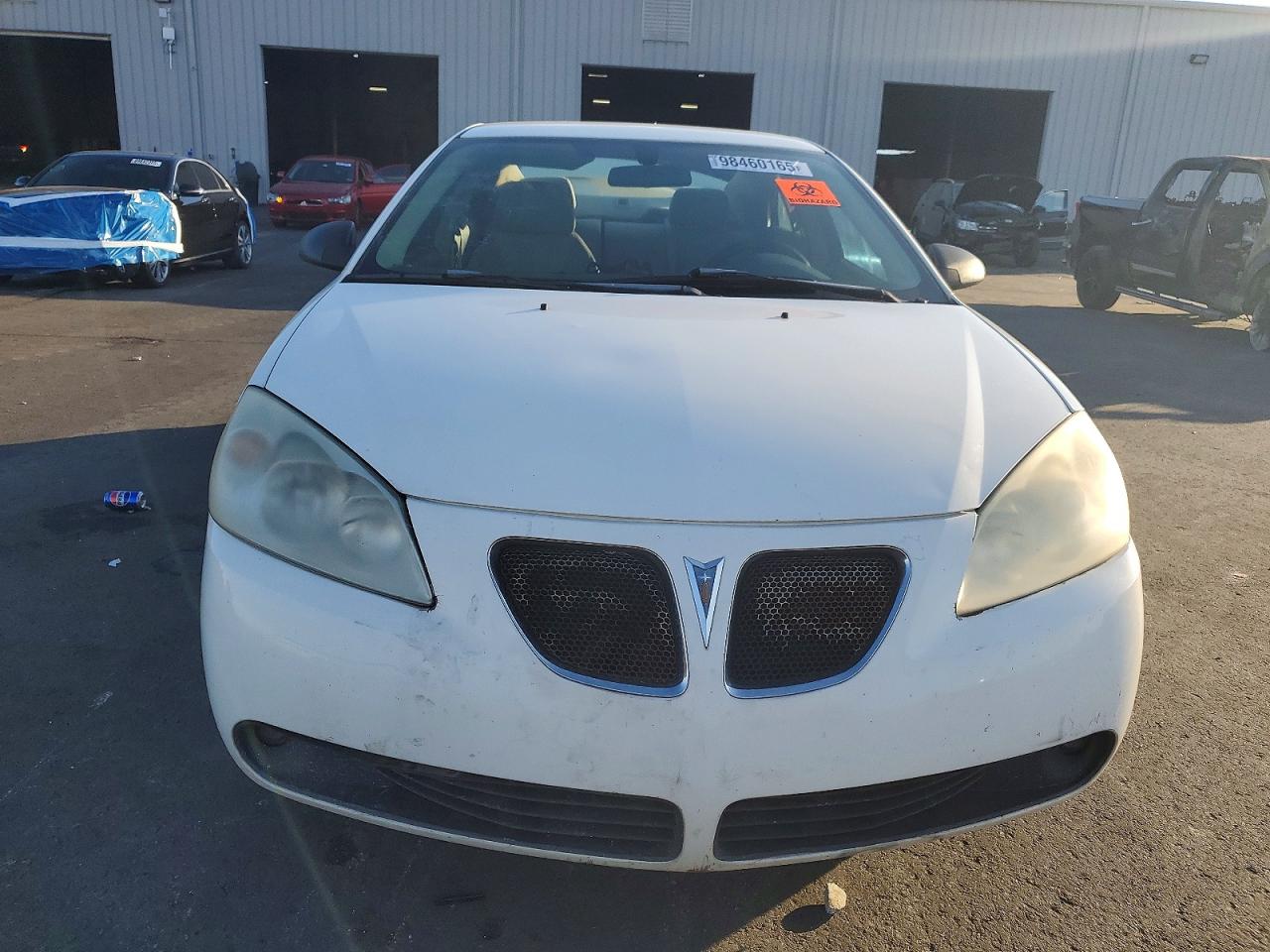 2007 Pontiac G6 Base White vin: 1G2ZG57N874231365